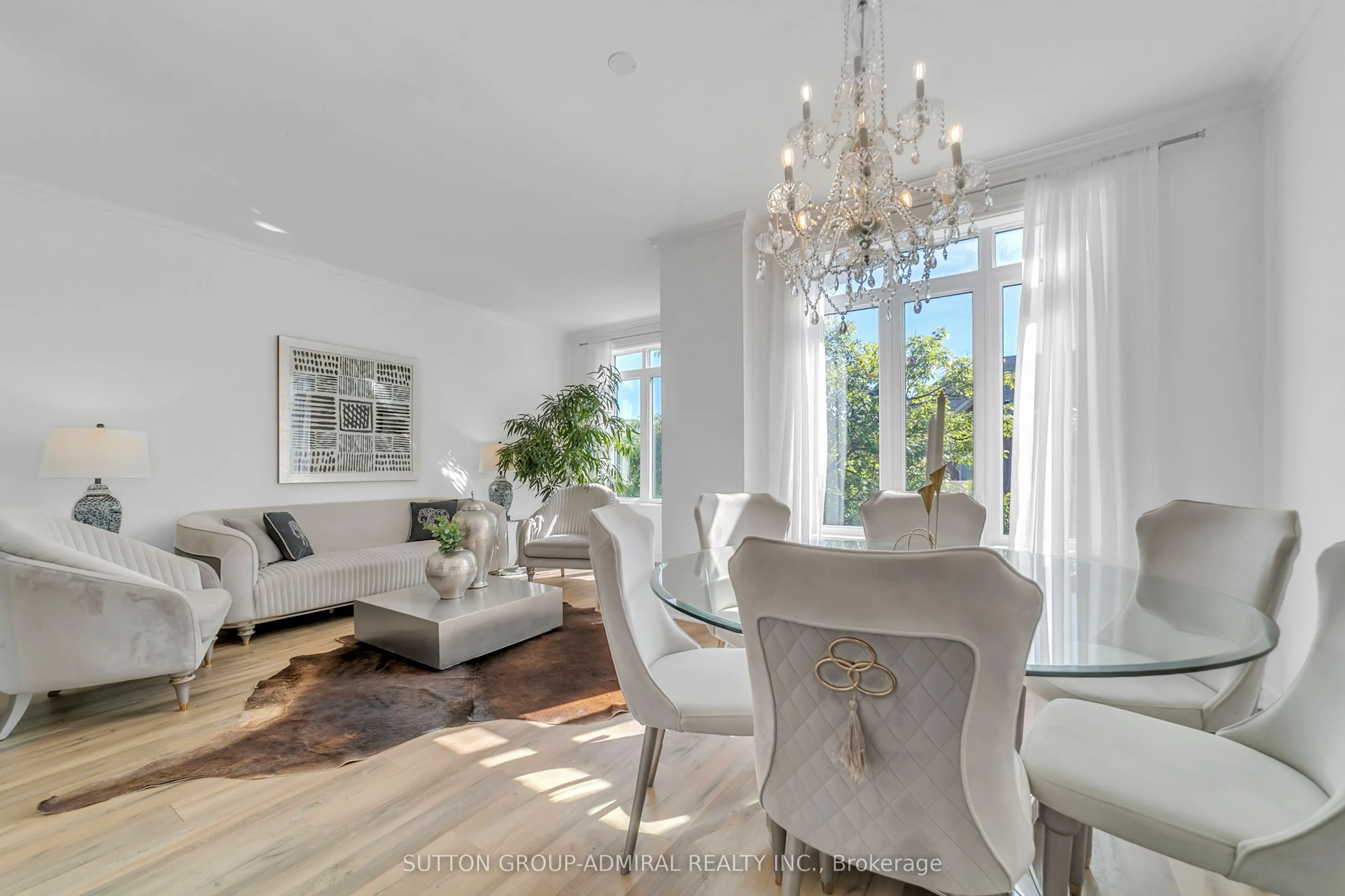 255 Shaftsbury Avenue, #64