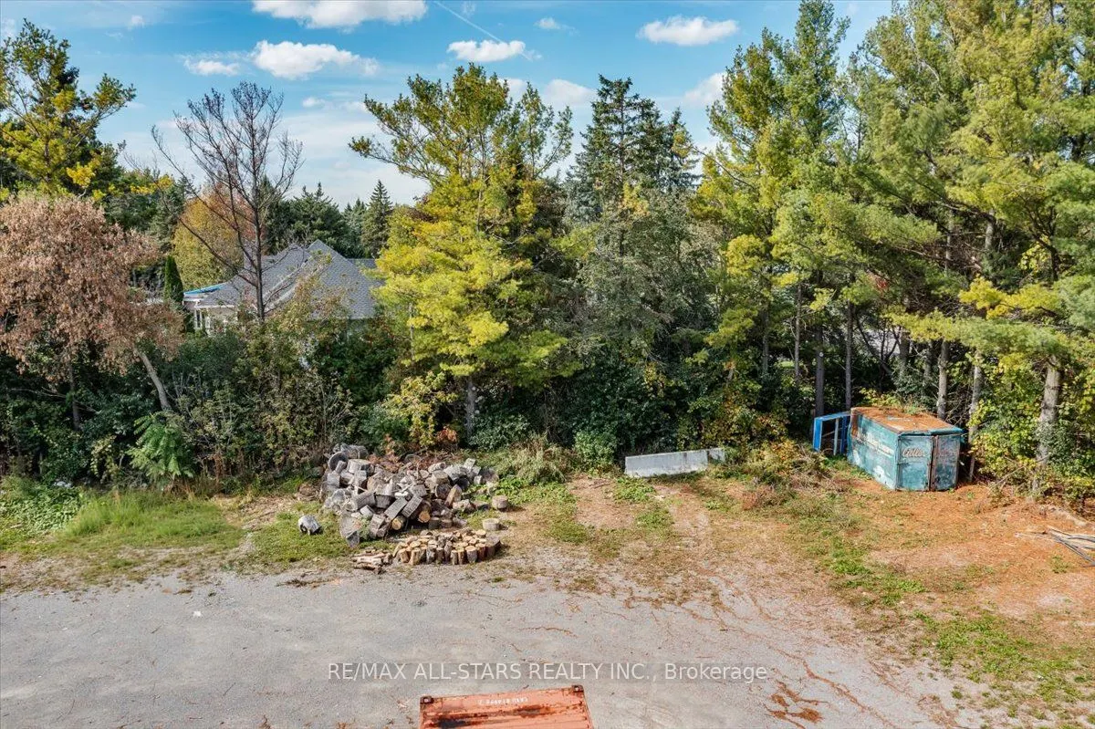 14806 Woodbine Avenue