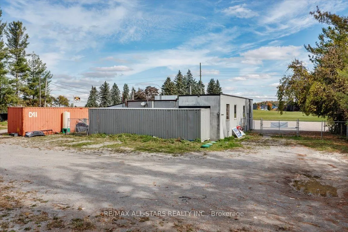 14806 Woodbine Avenue