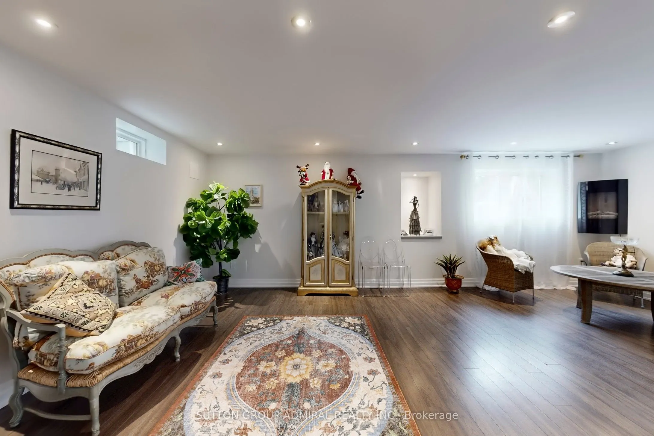 62 Waterton Way