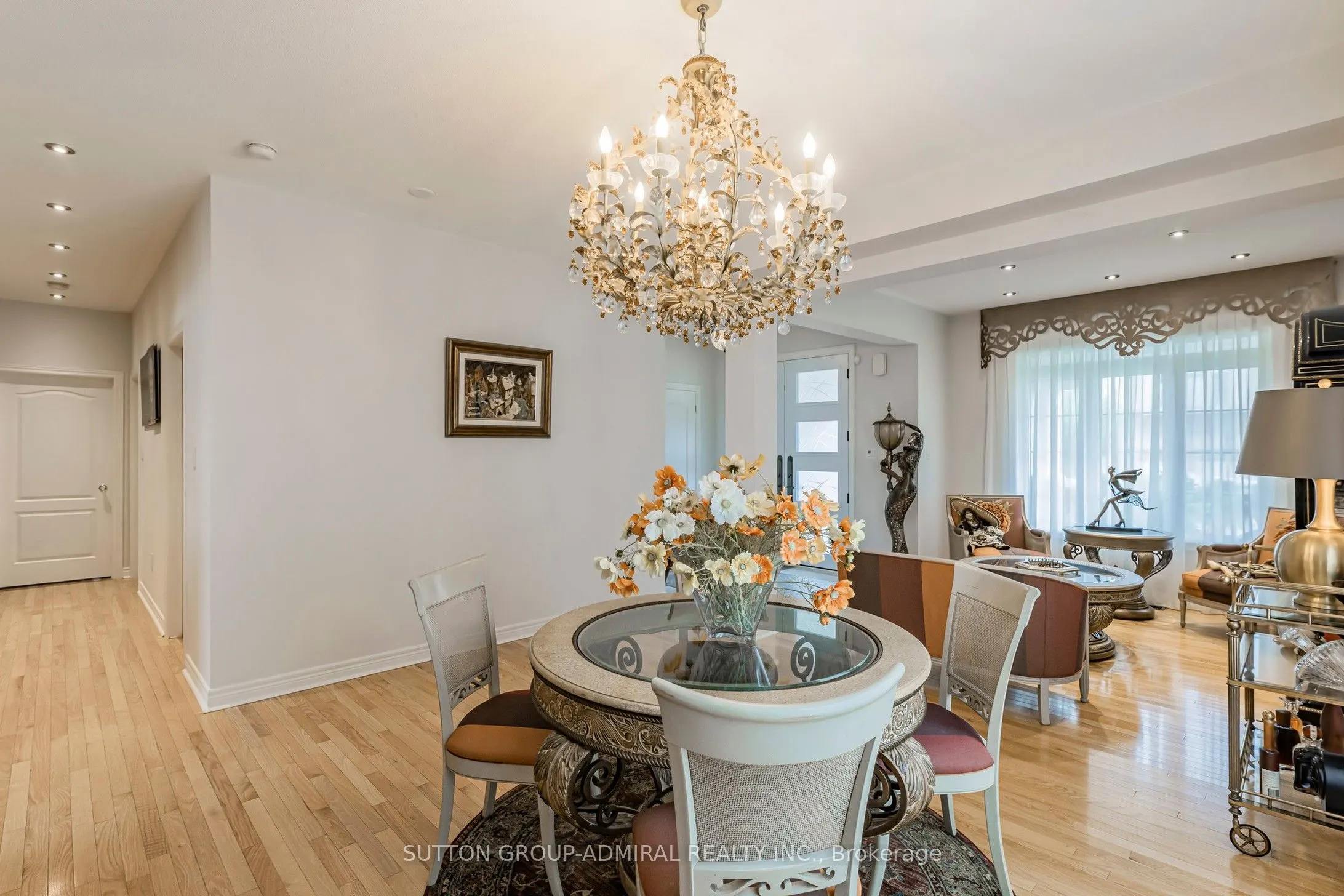 62 Waterton Way