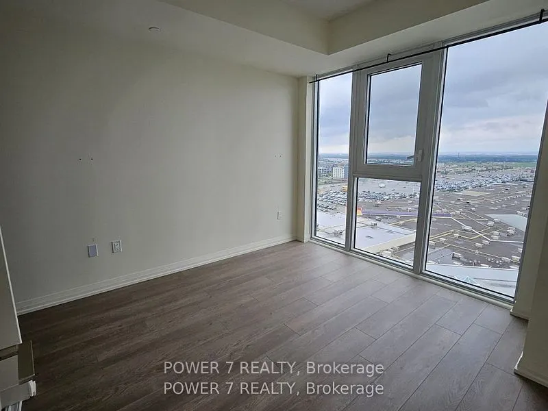 9000 Jane Street, #1620