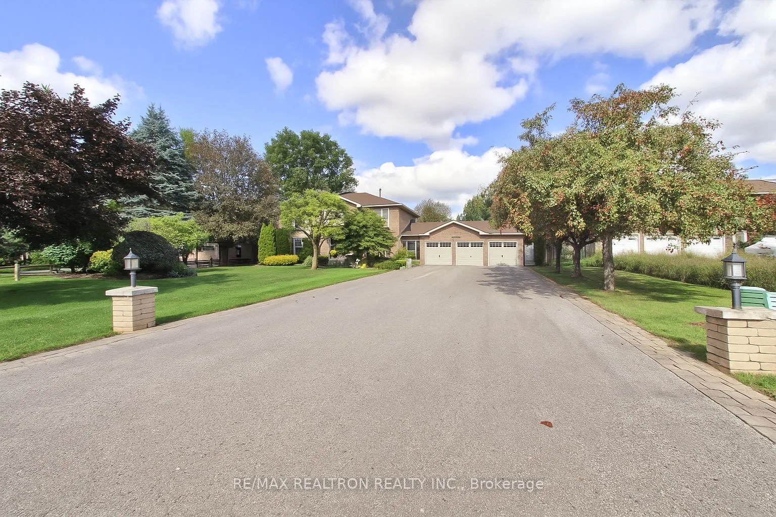 1824 Mount Albert Road