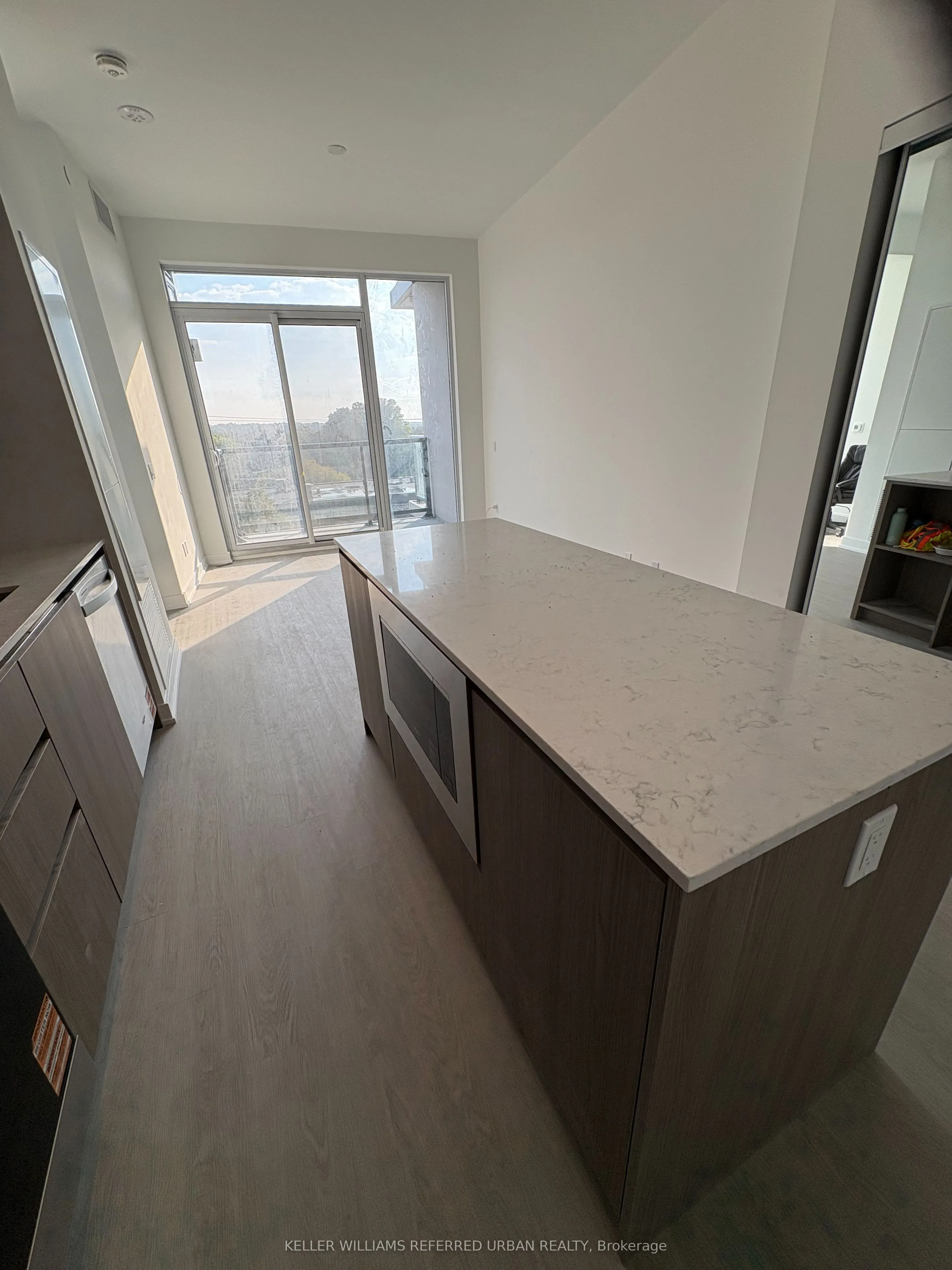 8188 Yonge Street S, #513