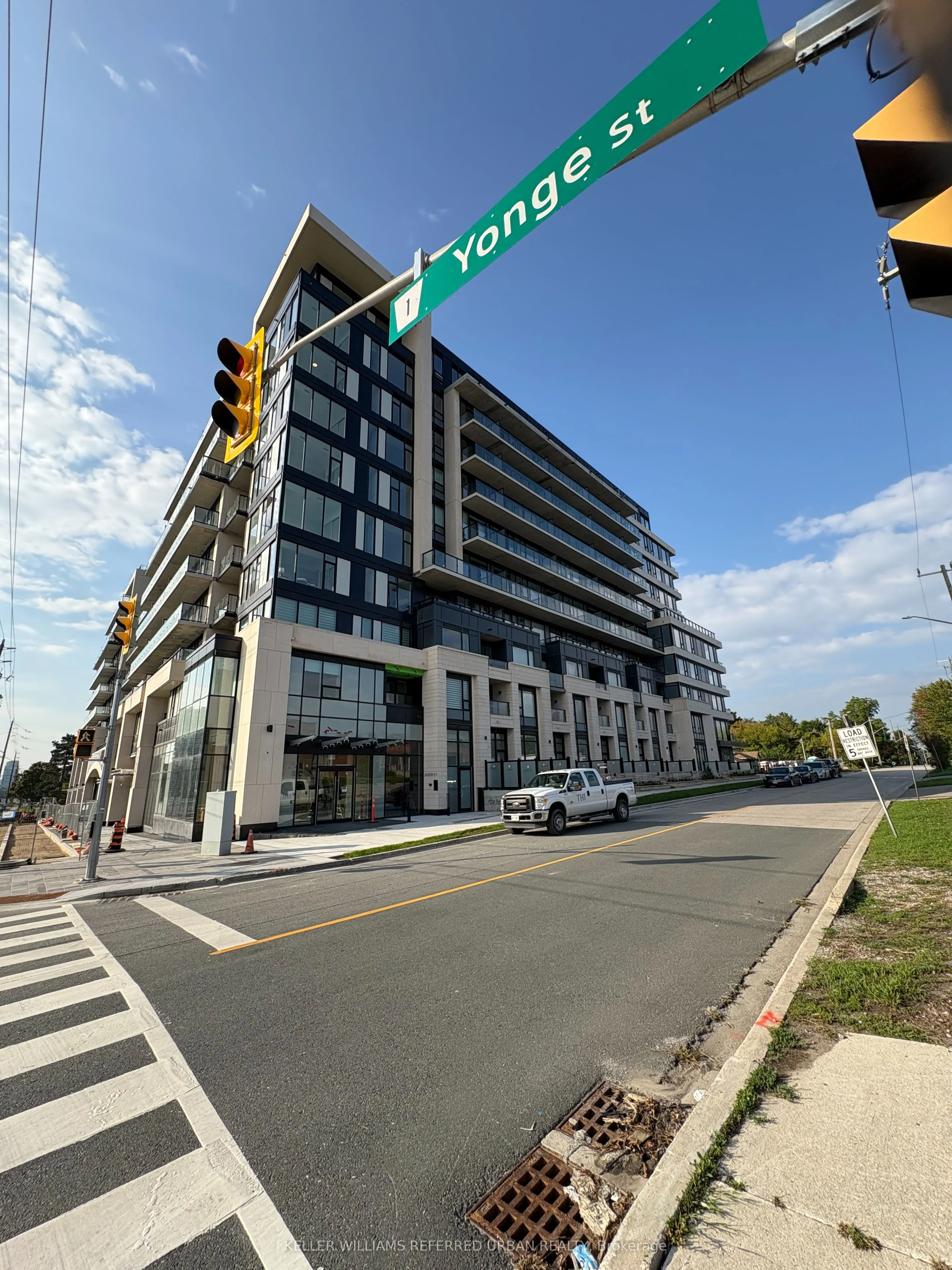 8188 Yonge Street S, #513
