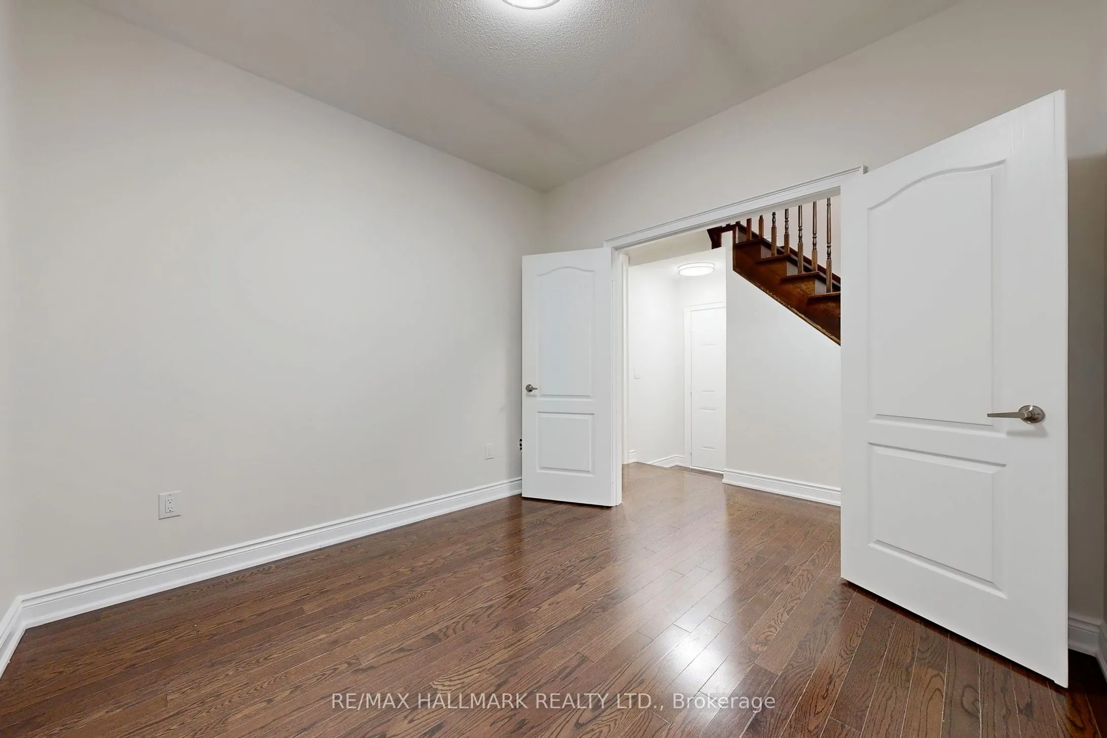 138 Olde Bayview Avenue