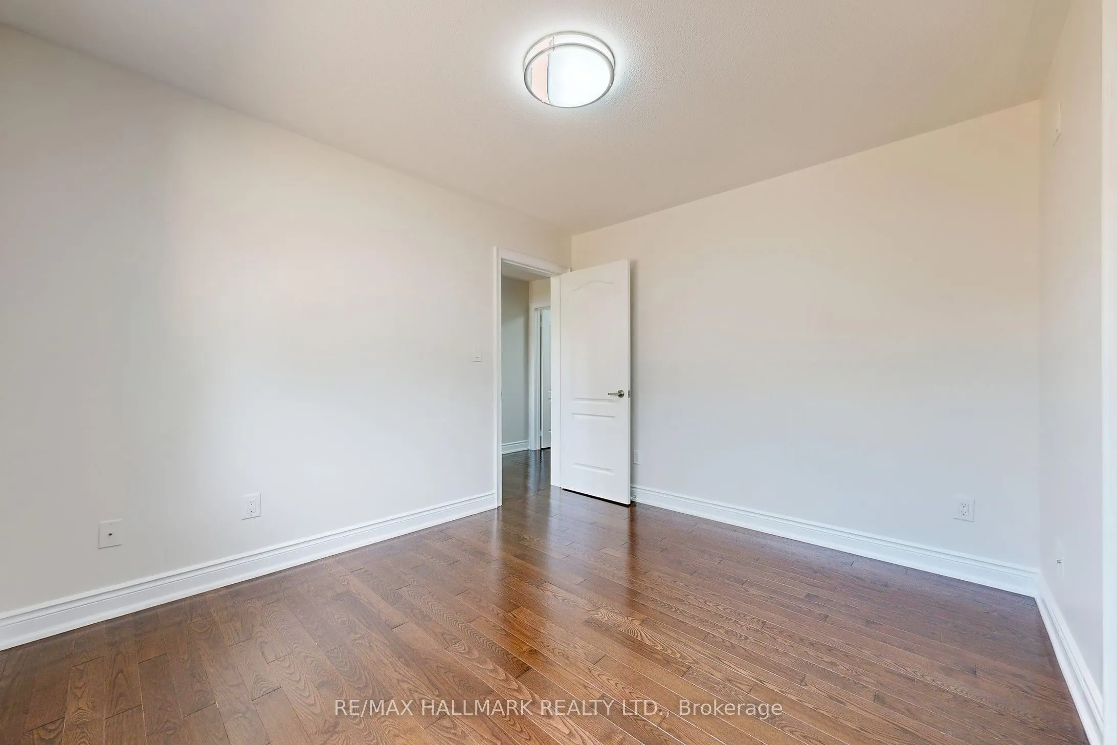 138 Olde Bayview Avenue