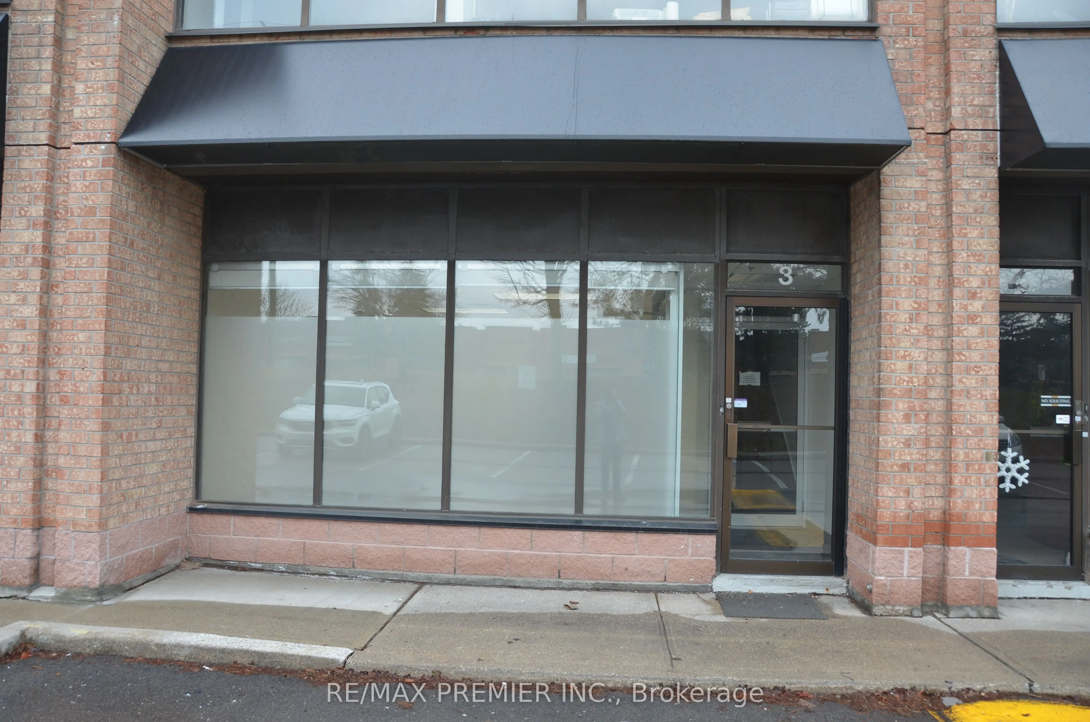 665 Millway Avenue, #3B (2nd Floor)