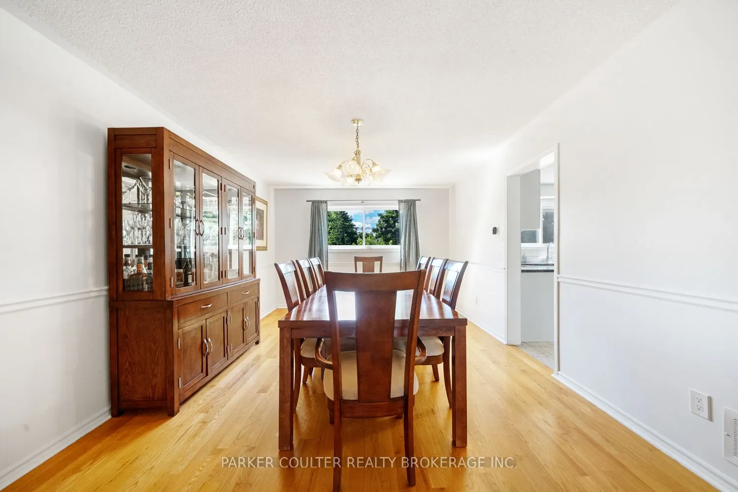 2725 Shering Crescent