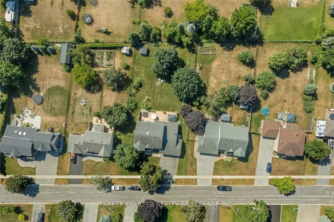2725 Shering Crescent