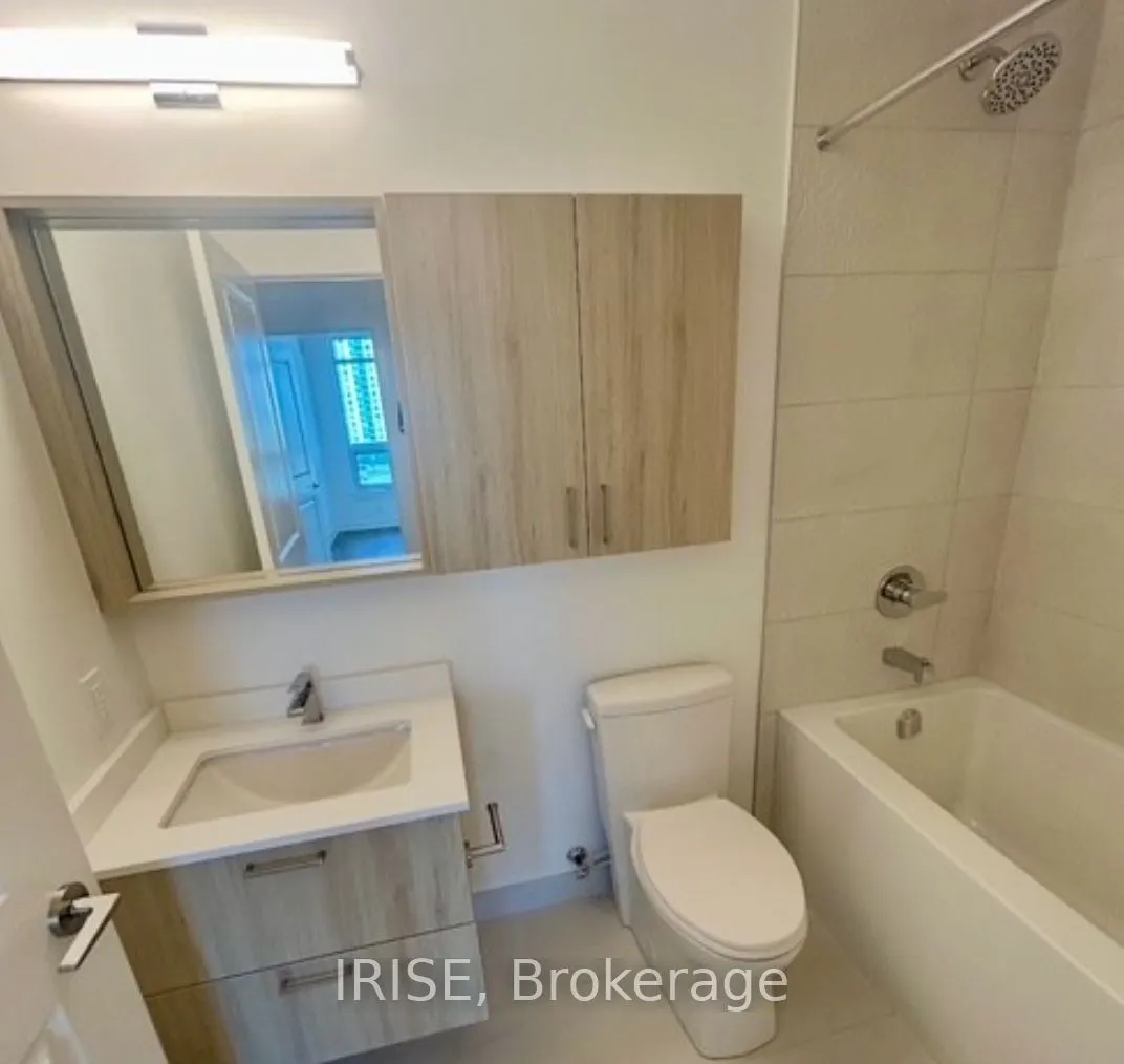 30 Upper Mall Way, #517