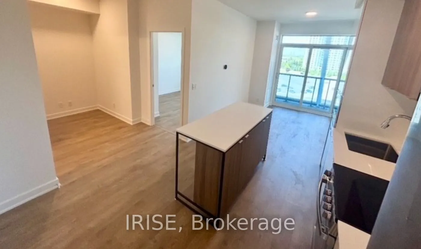 30 Upper Mall Way, #517