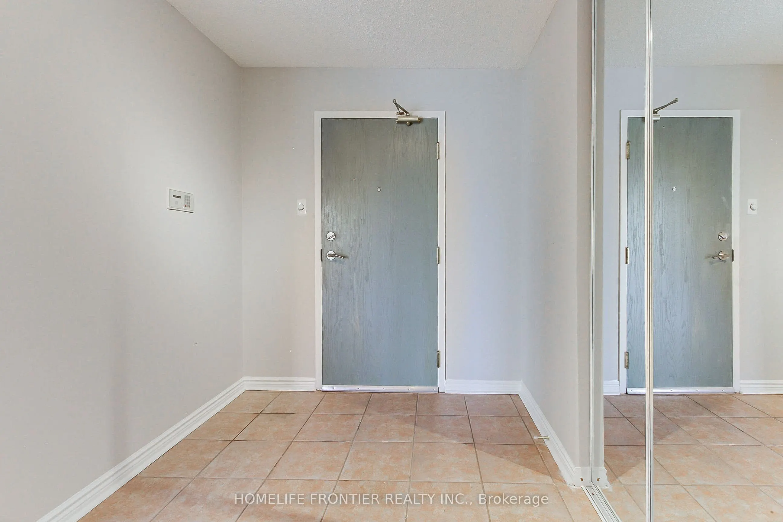 7300 Yonge Street, #411