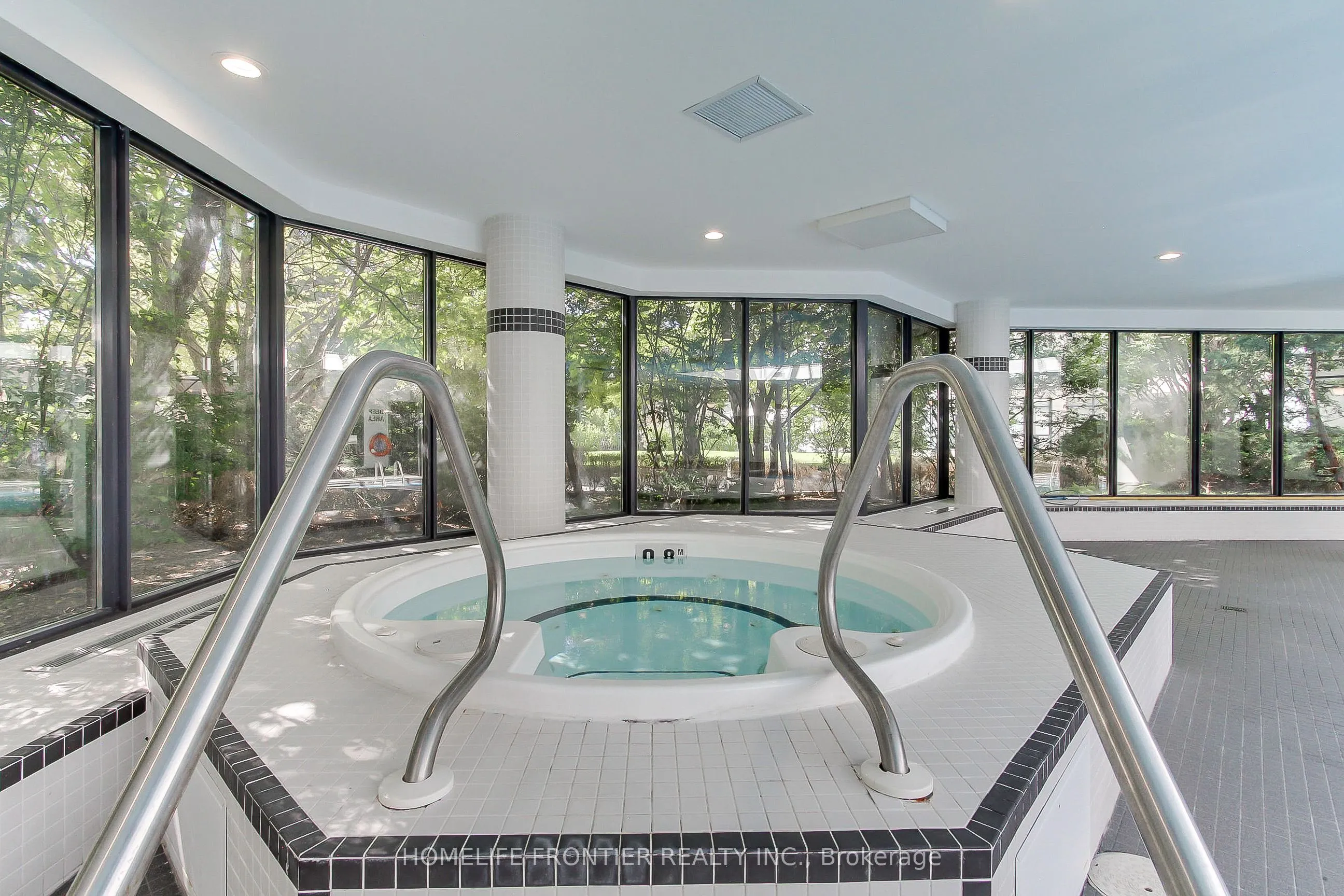 7300 Yonge Street, #411