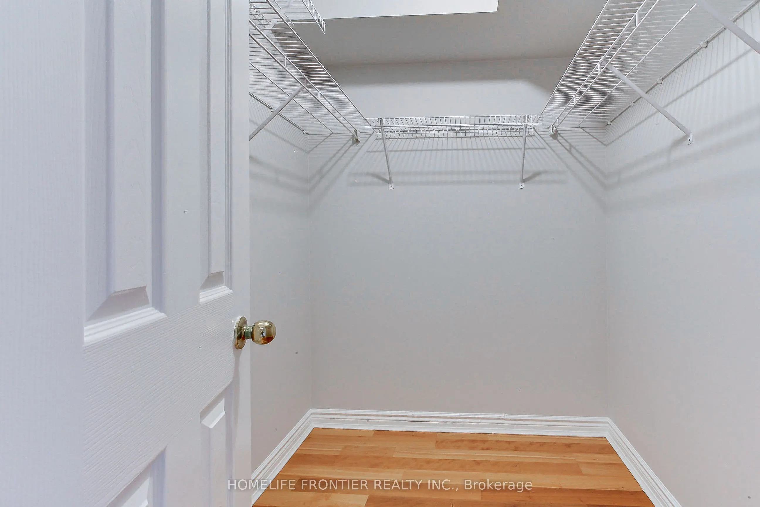 7300 Yonge Street, #411