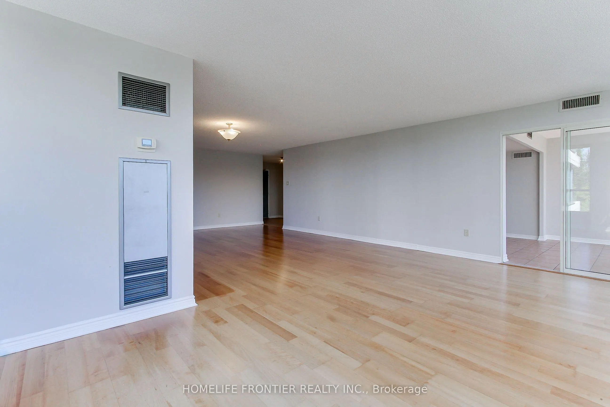 7300 Yonge Street, #411