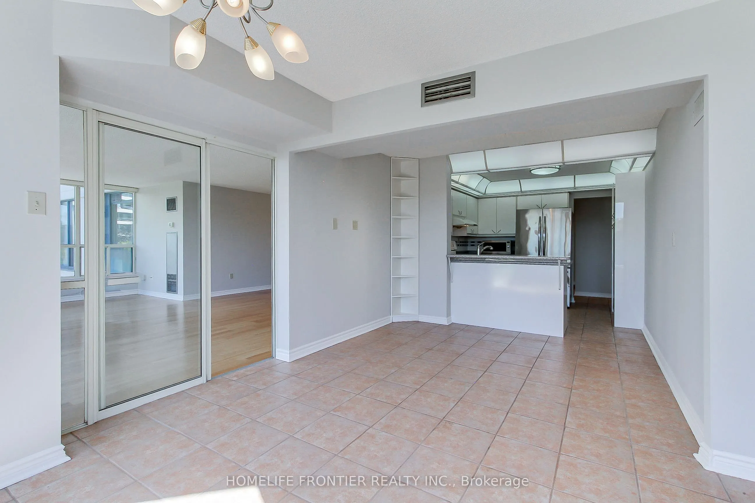 7300 Yonge Street, #411