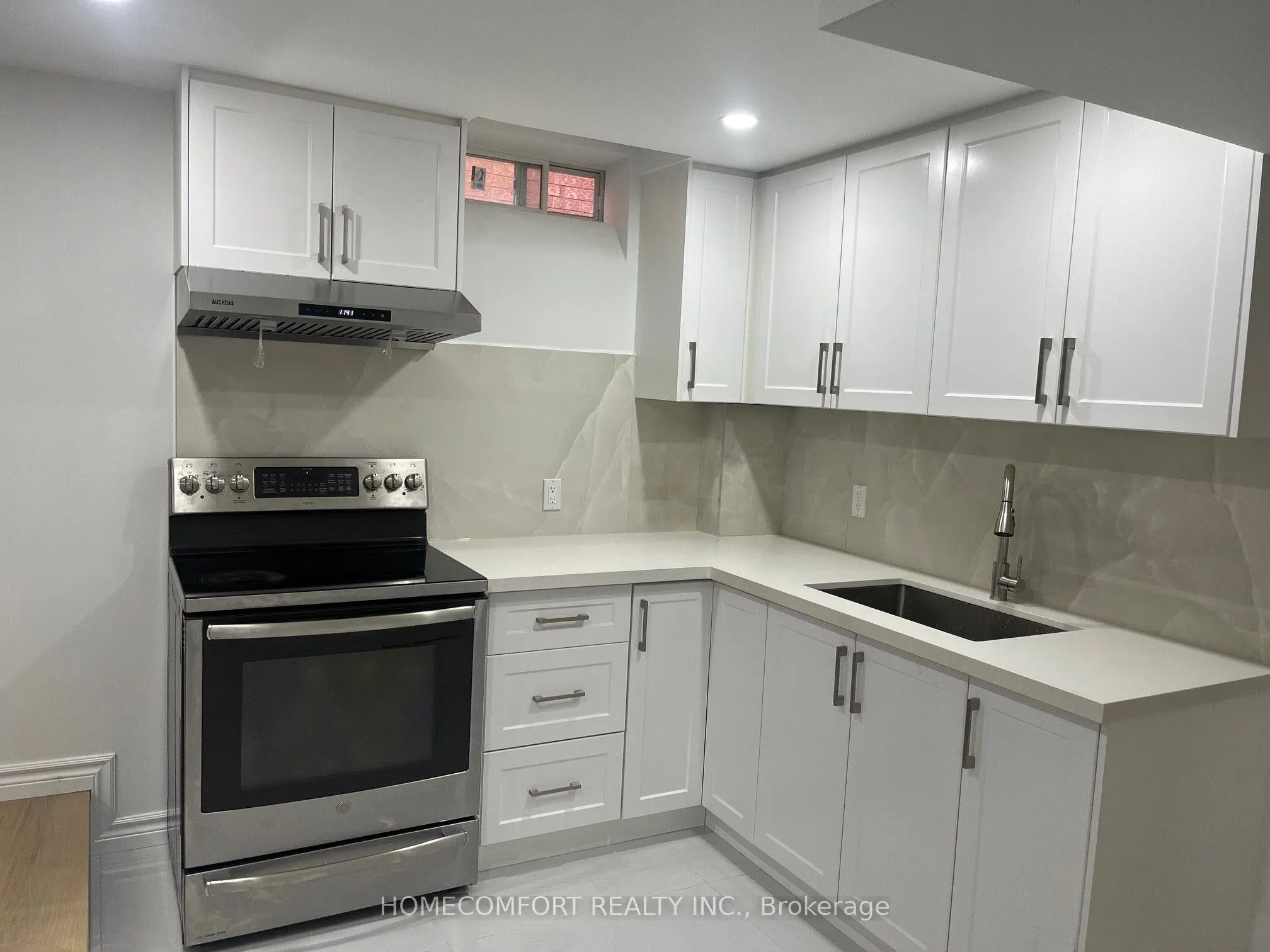 80 Pine Bough Manor, #Basement