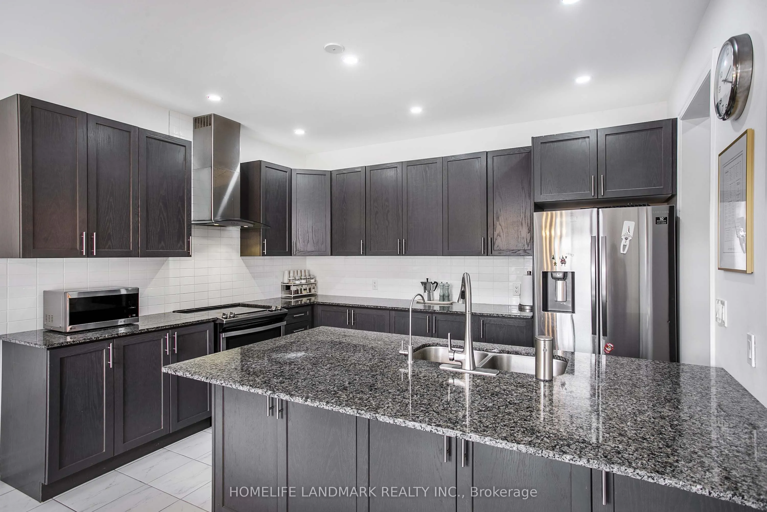 6 Cloverridge Avenue