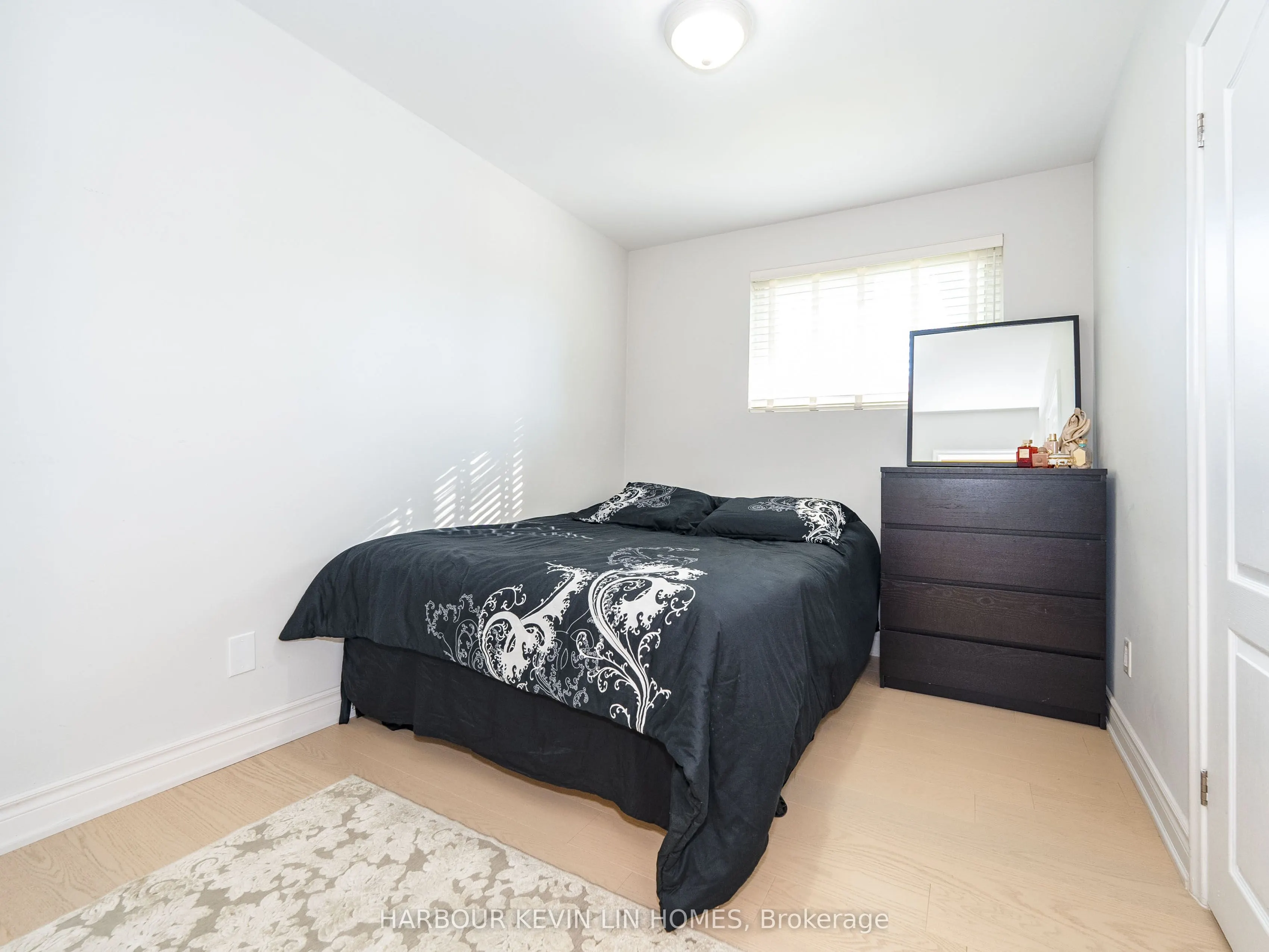 30 Foreht Crescent