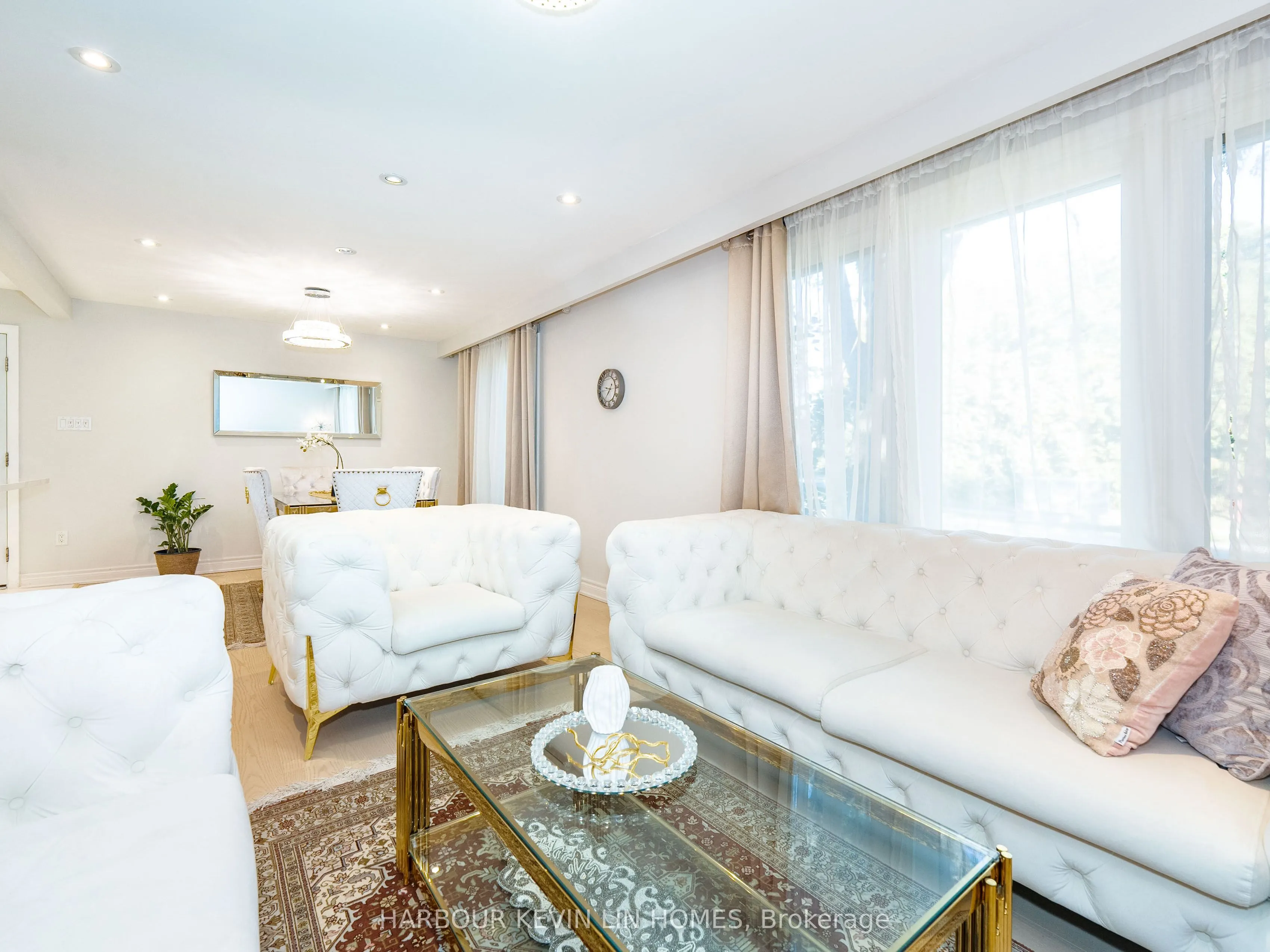 30 Foreht Crescent