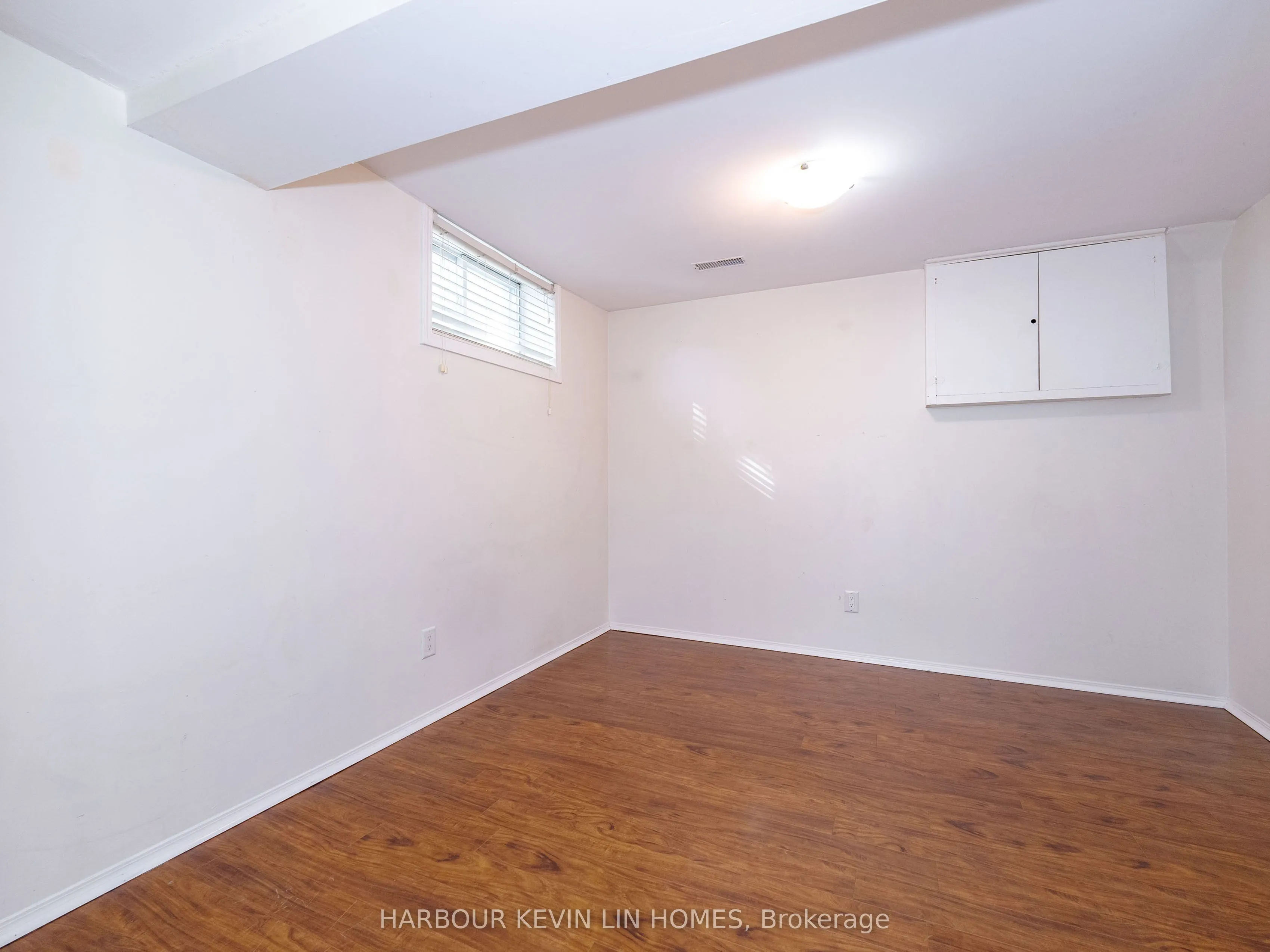 30 Foreht Crescent