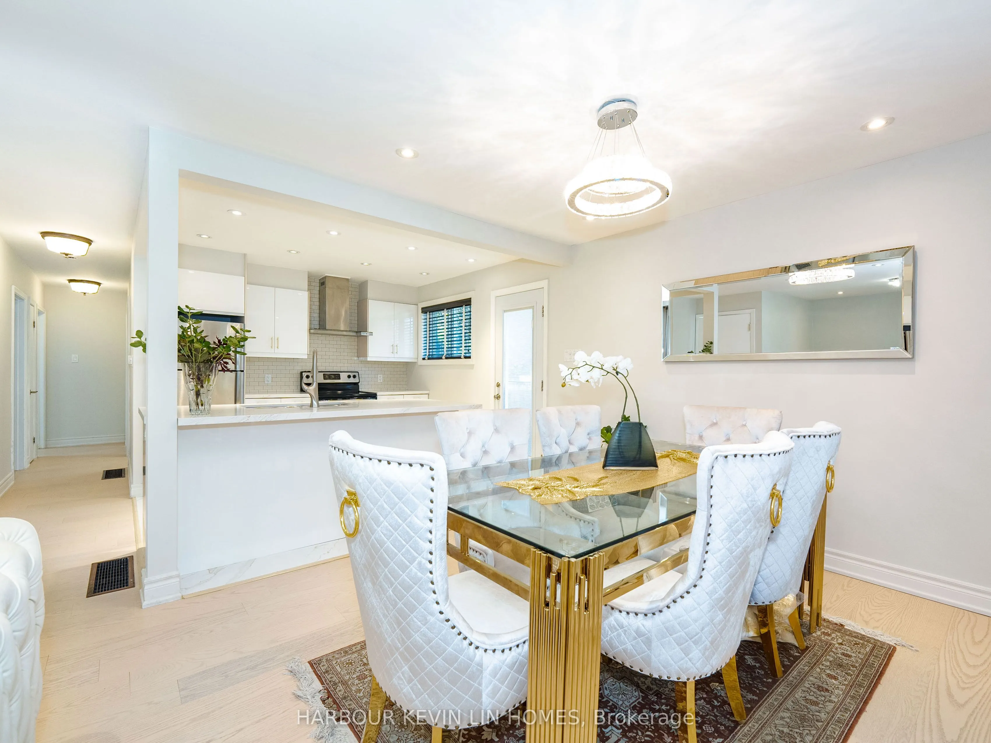 30 Foreht Crescent