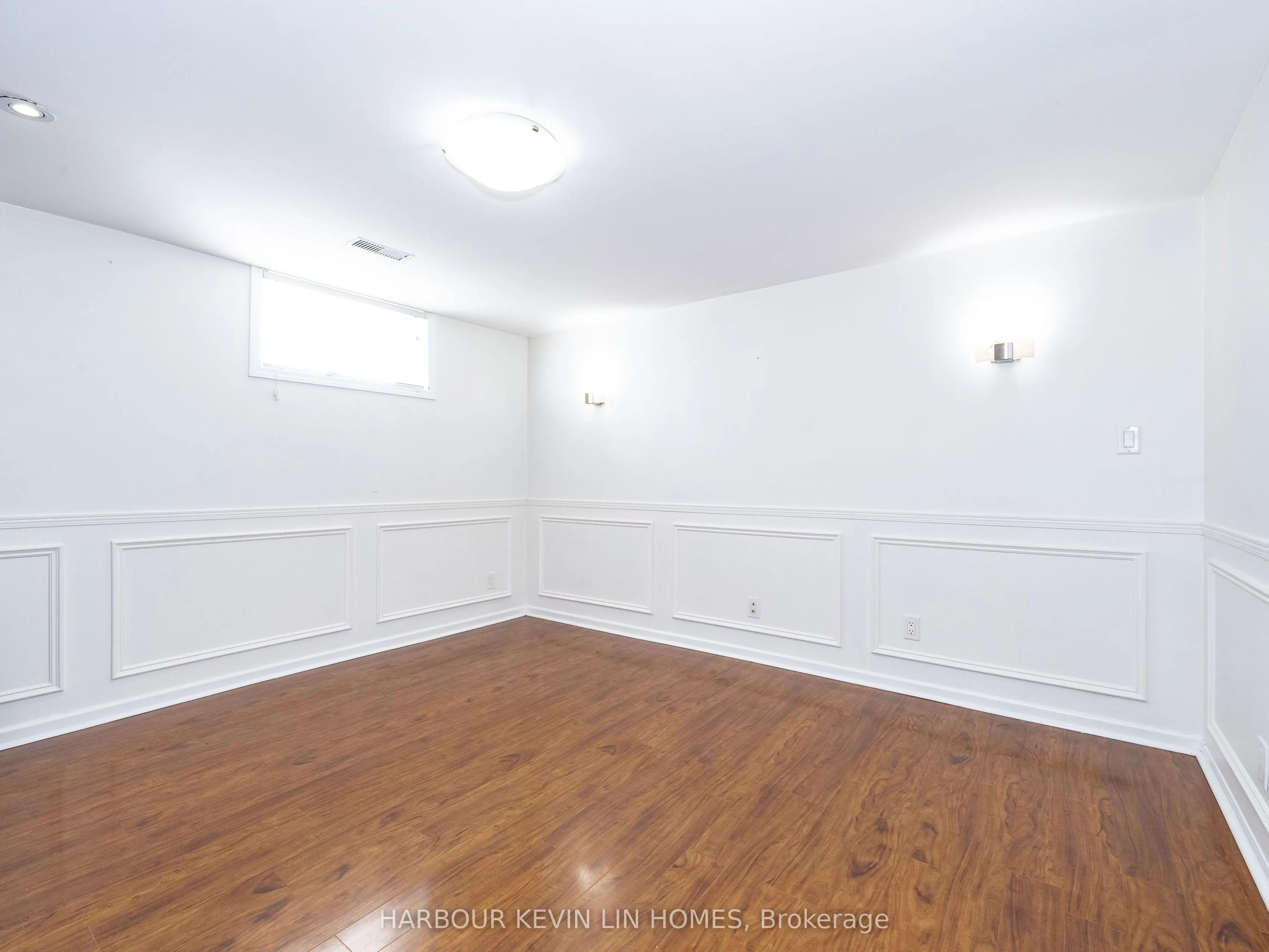 30 Foreht Crescent