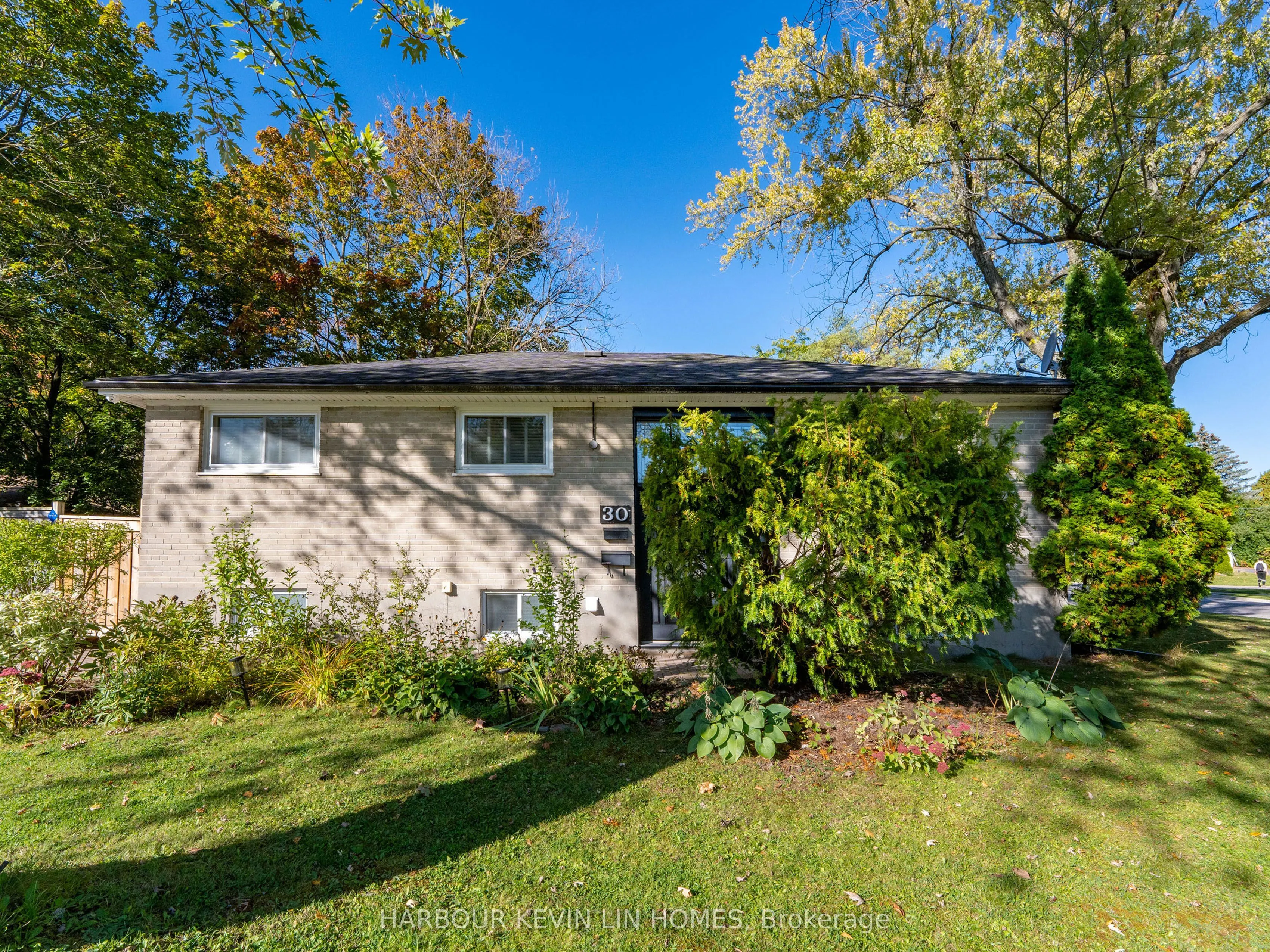 30 Foreht Crescent