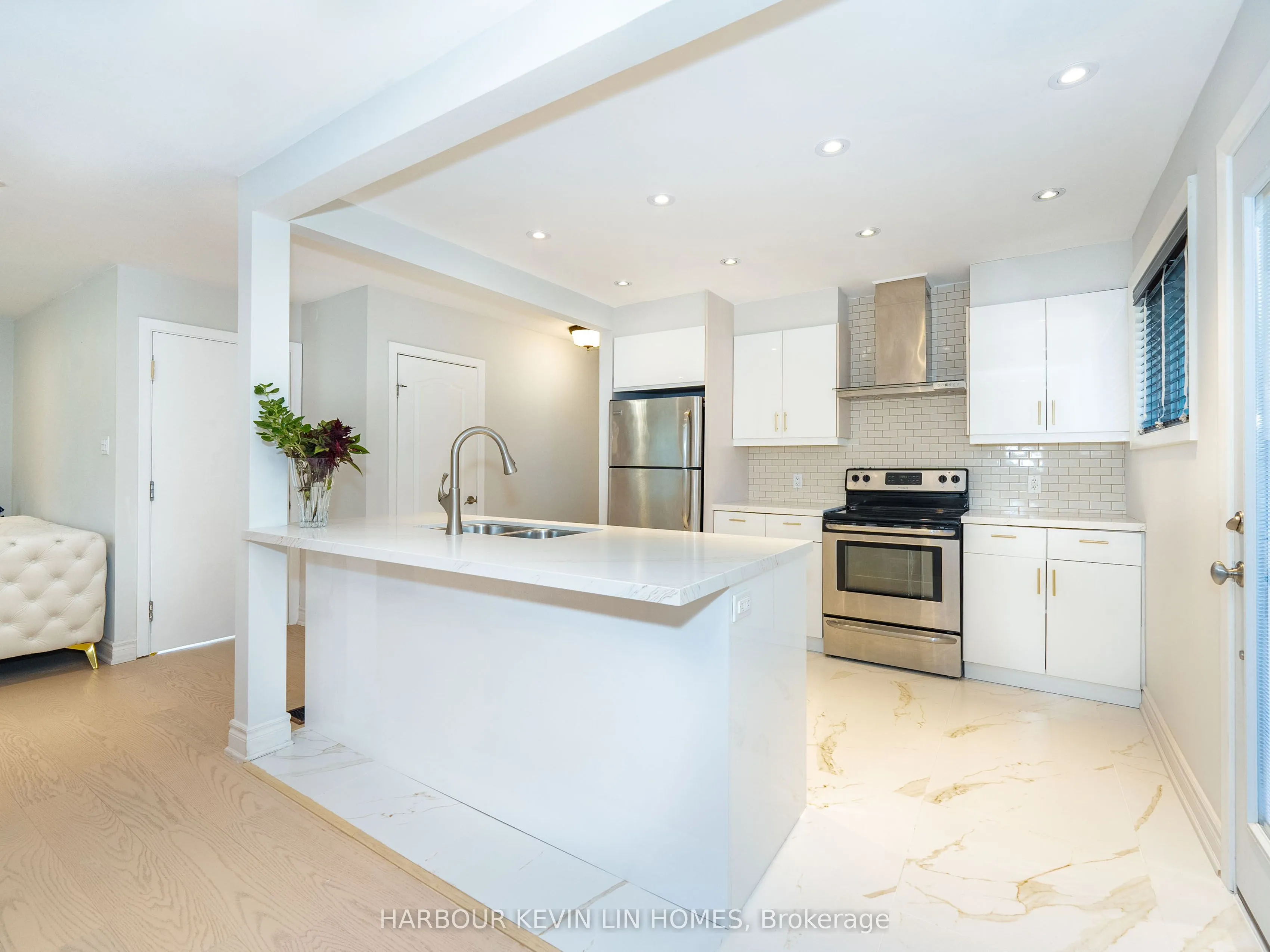 30 Foreht Crescent
