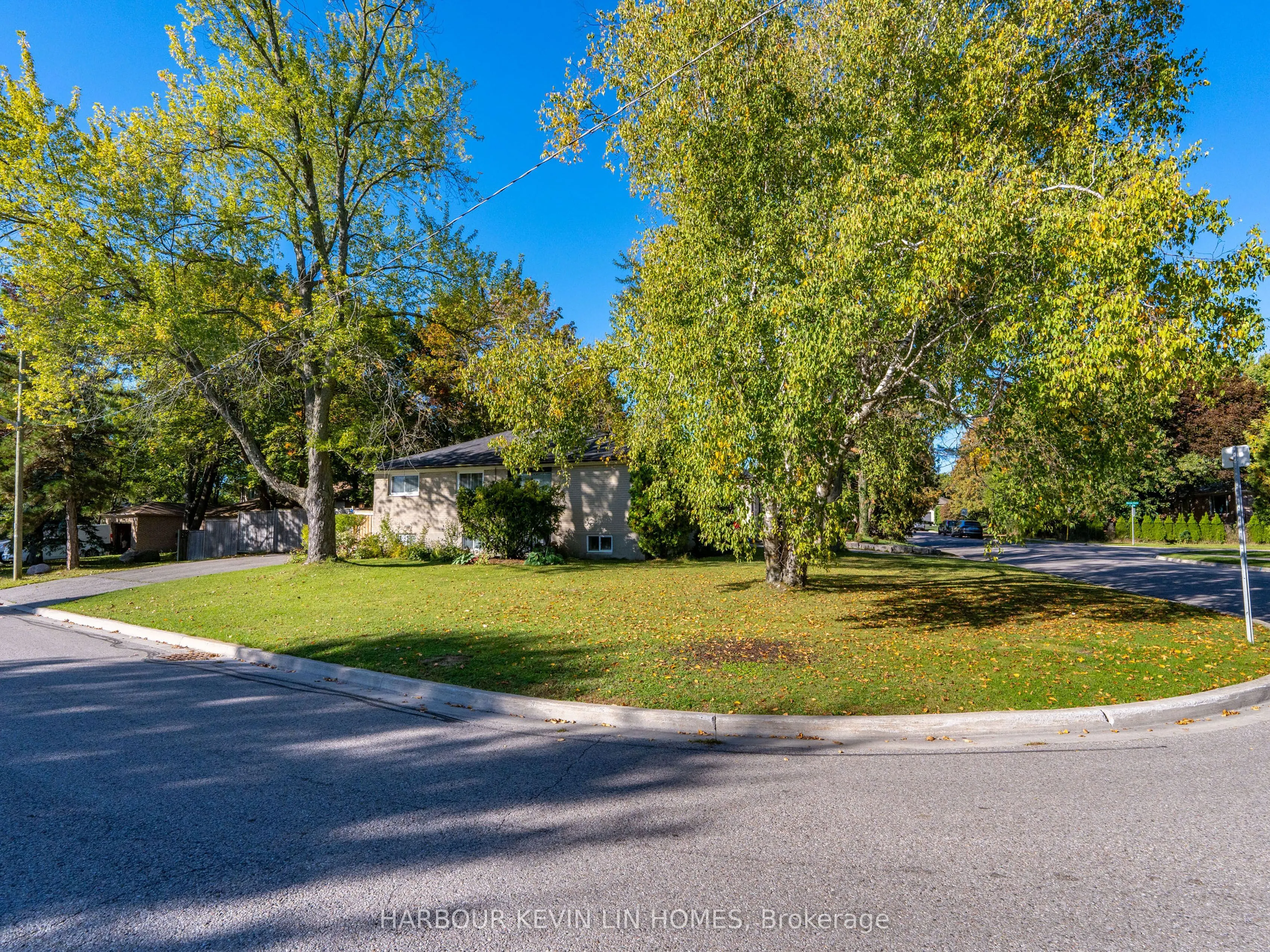 30 Foreht Crescent