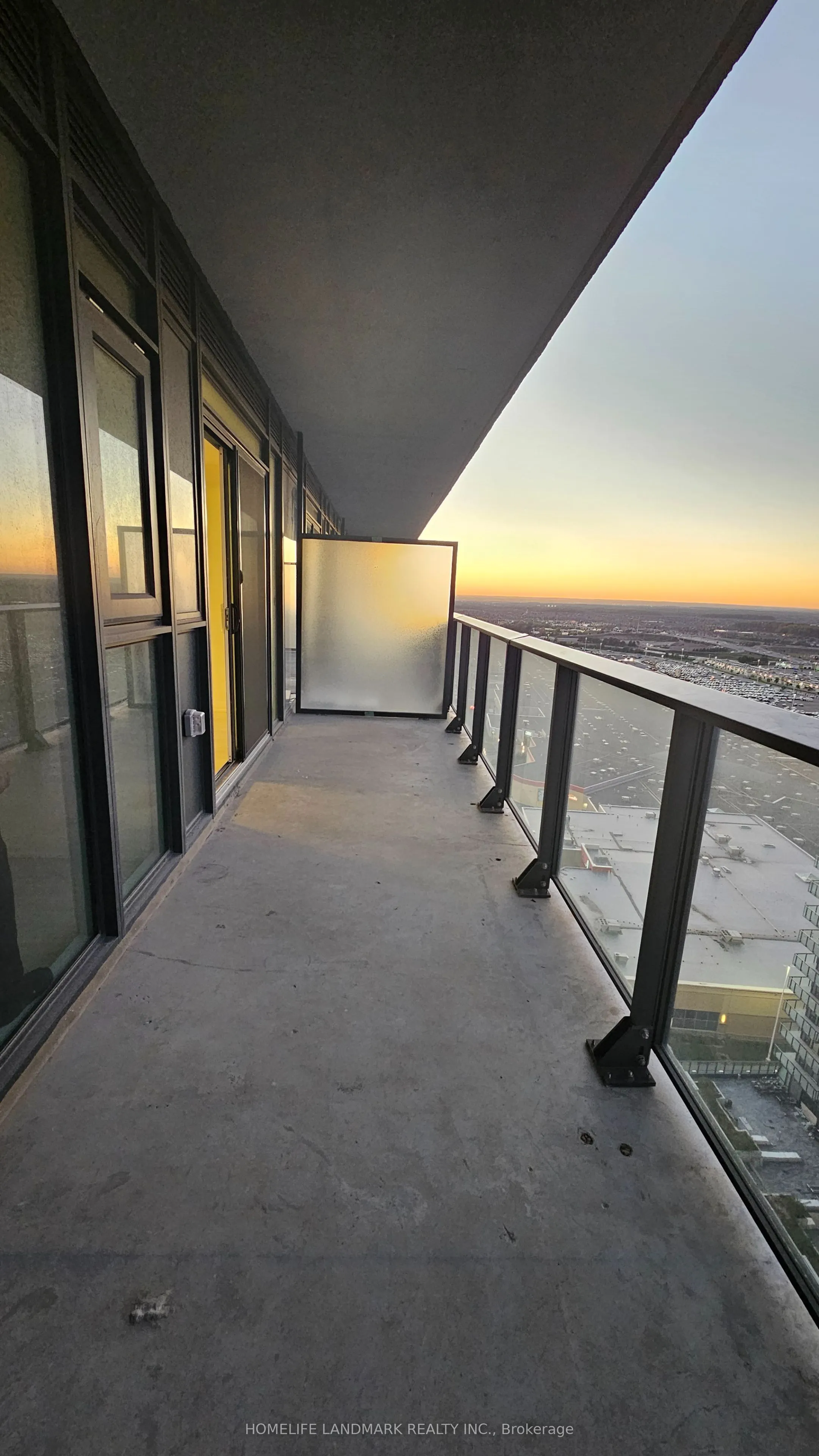 8960 JANE Street, #2618
