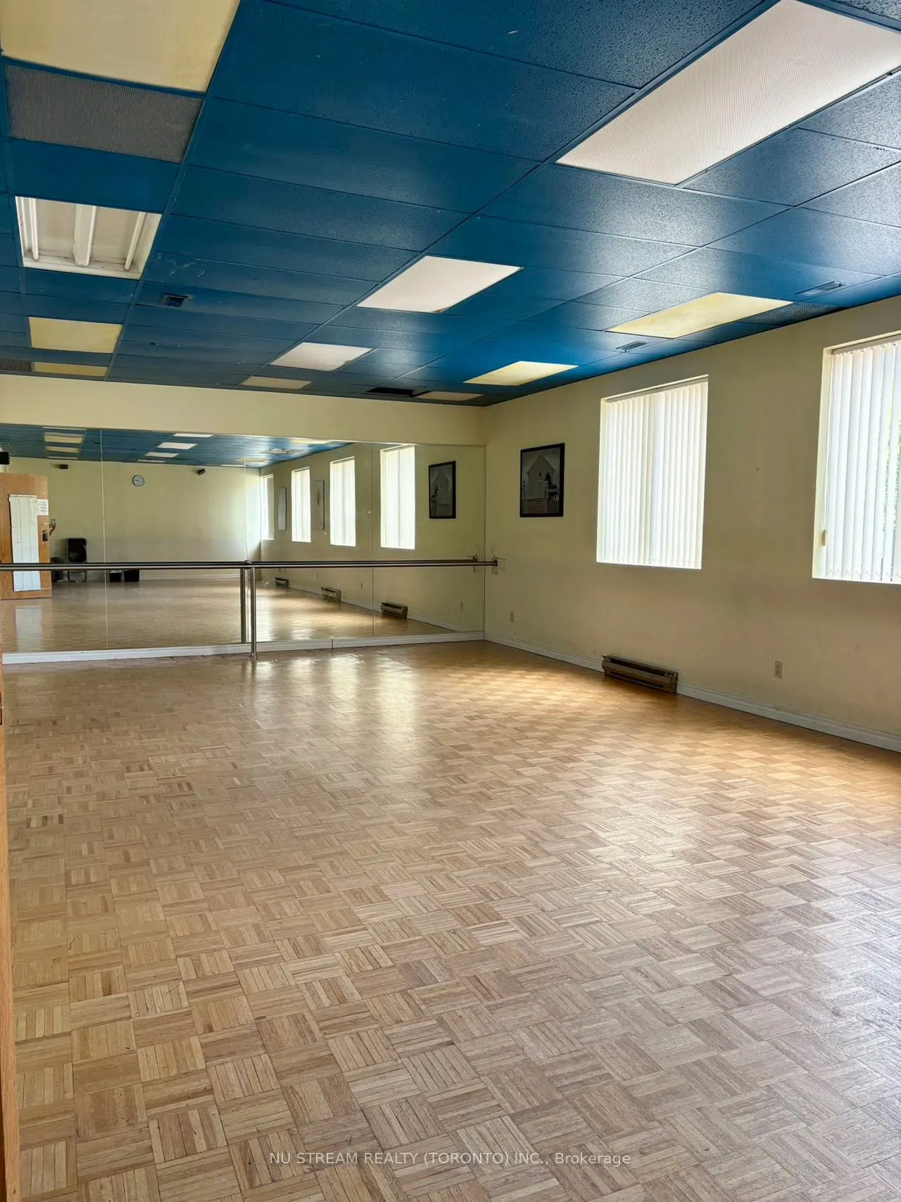 324 Highway 7 Avenue E, #106