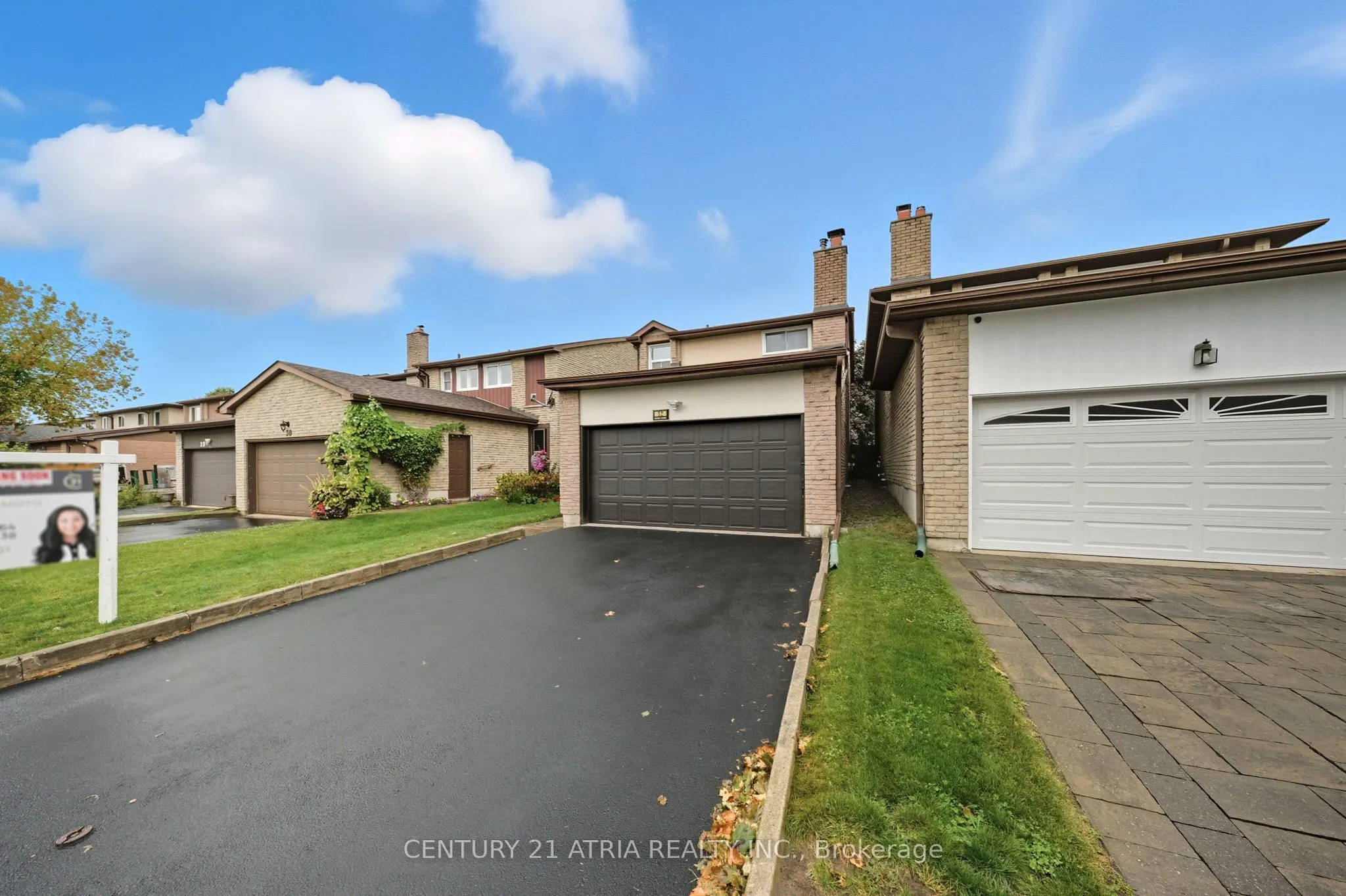 32 Fieldview Crescent