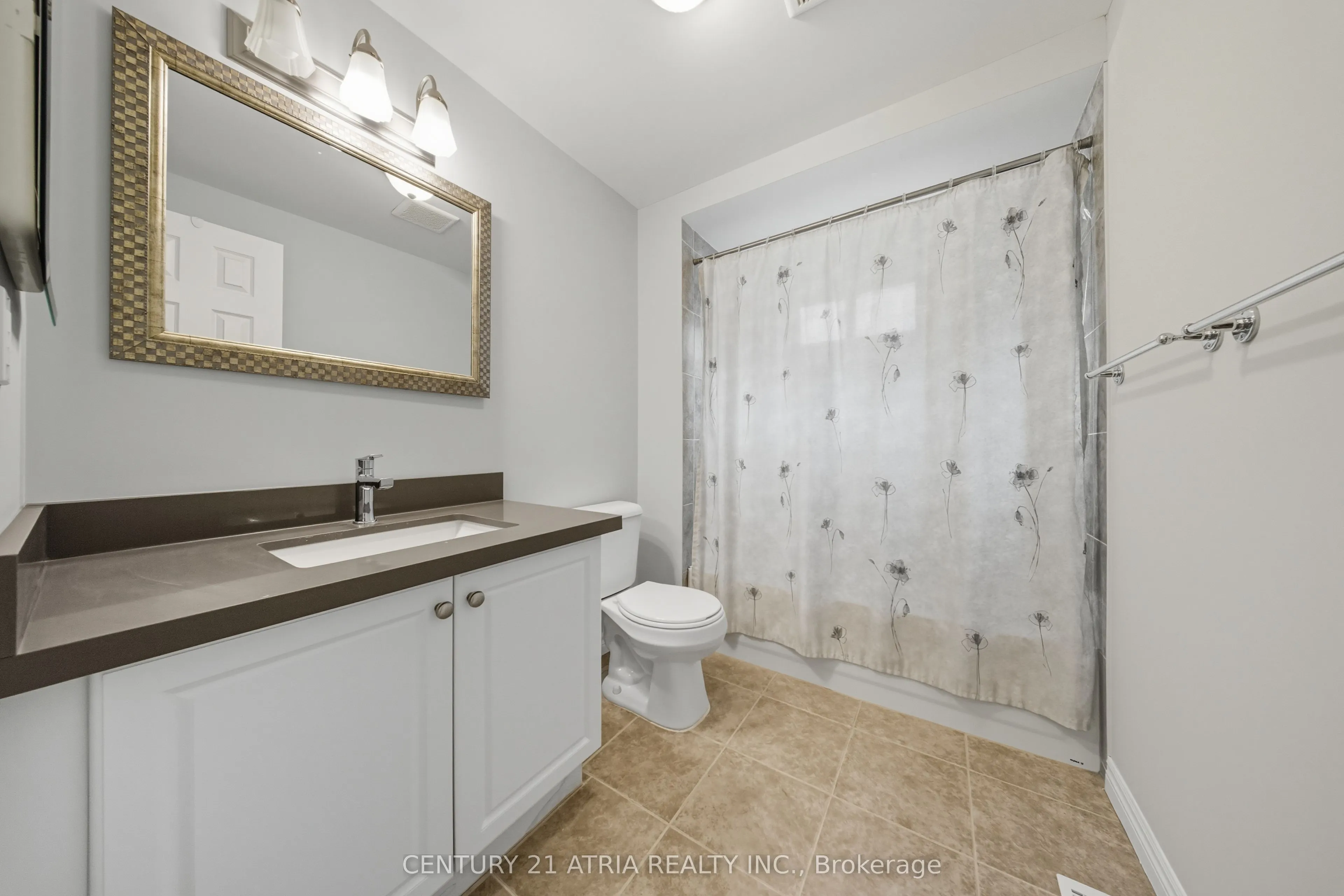 32 Fieldview Crescent