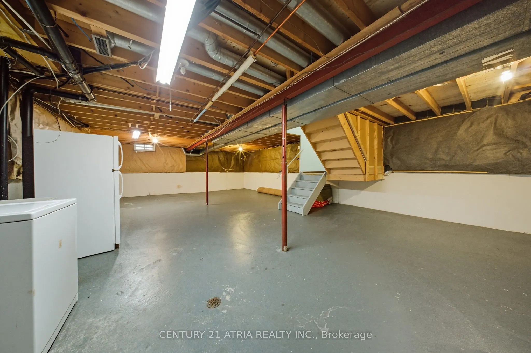 32 Fieldview Crescent