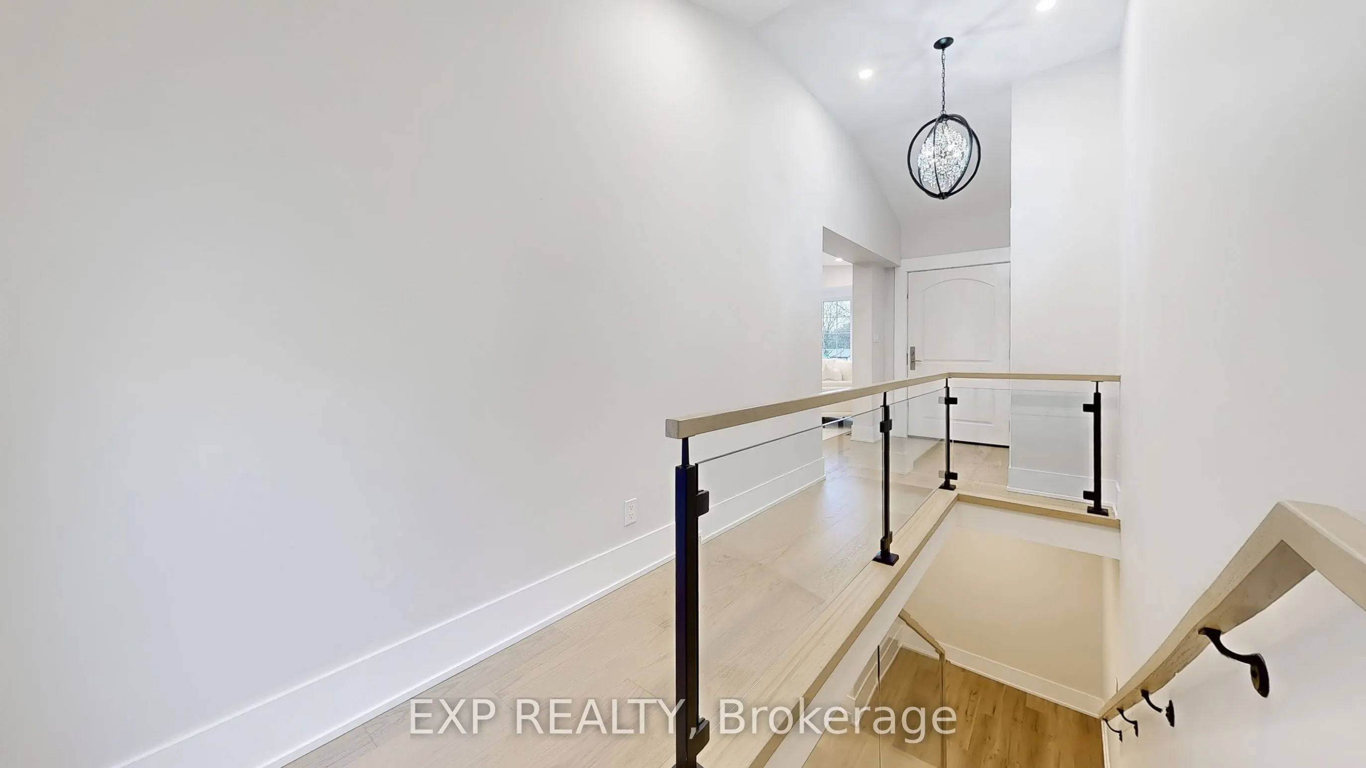 385 Easy Street