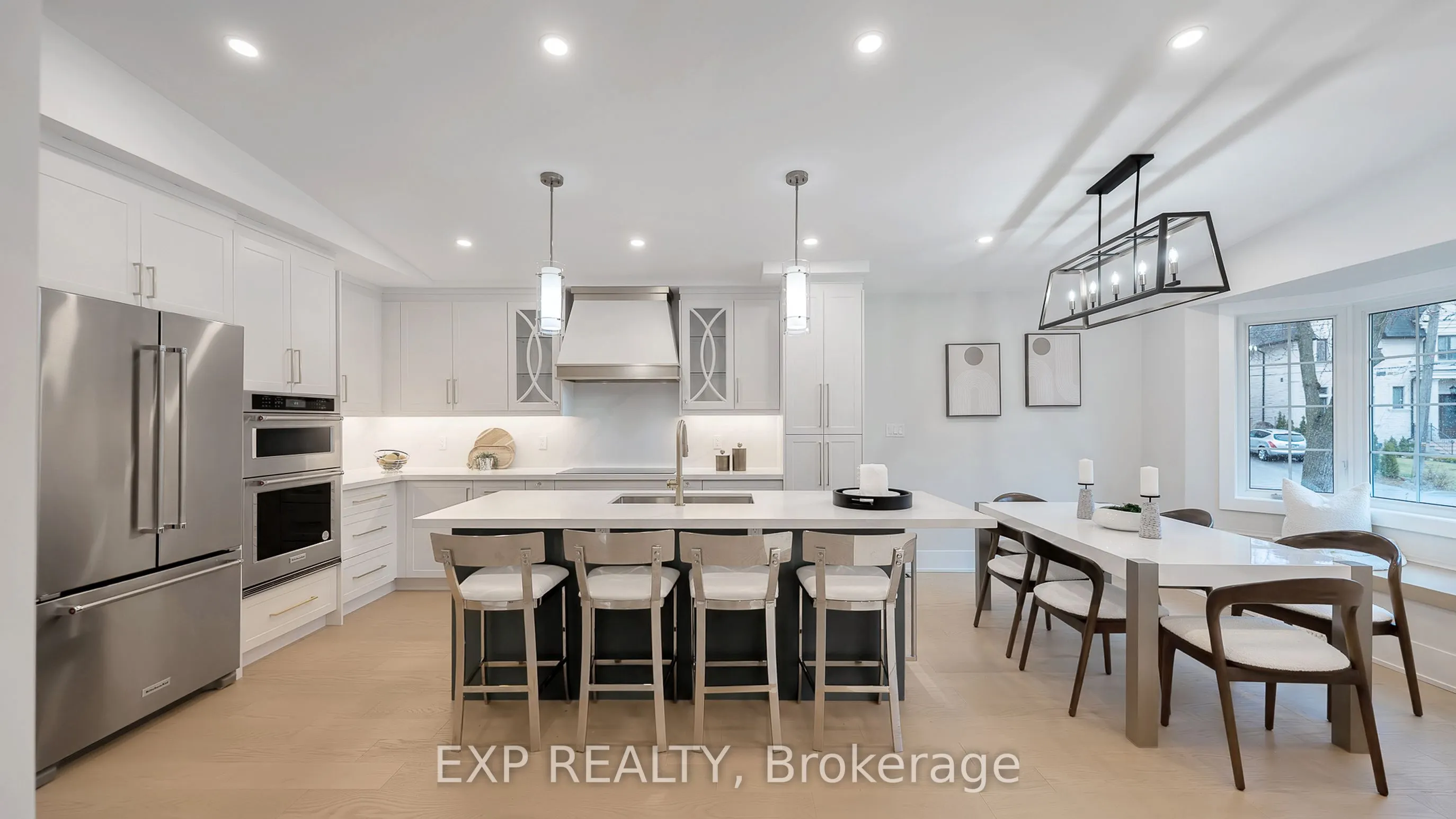 385 Easy Street