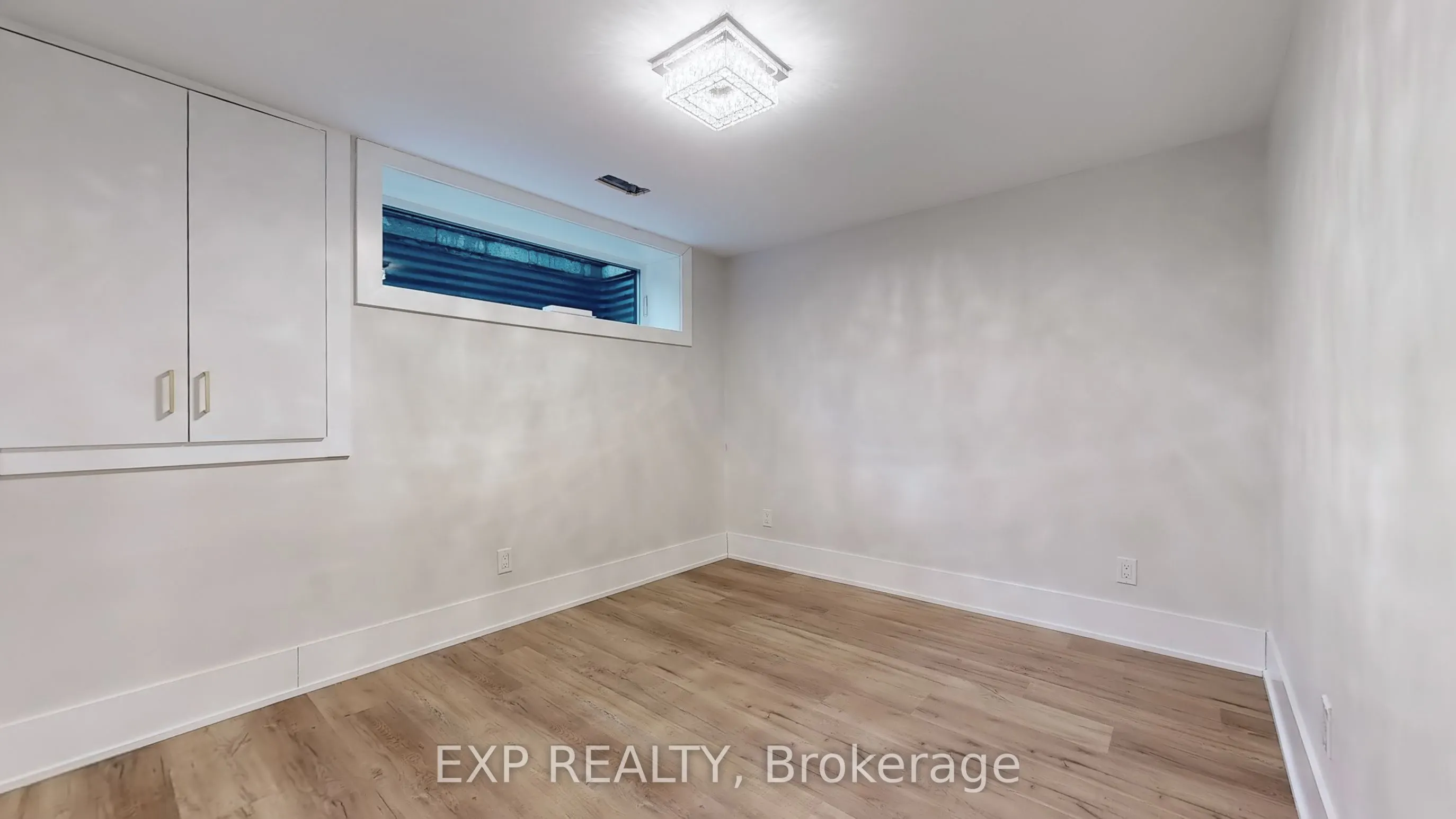 385 Easy Street