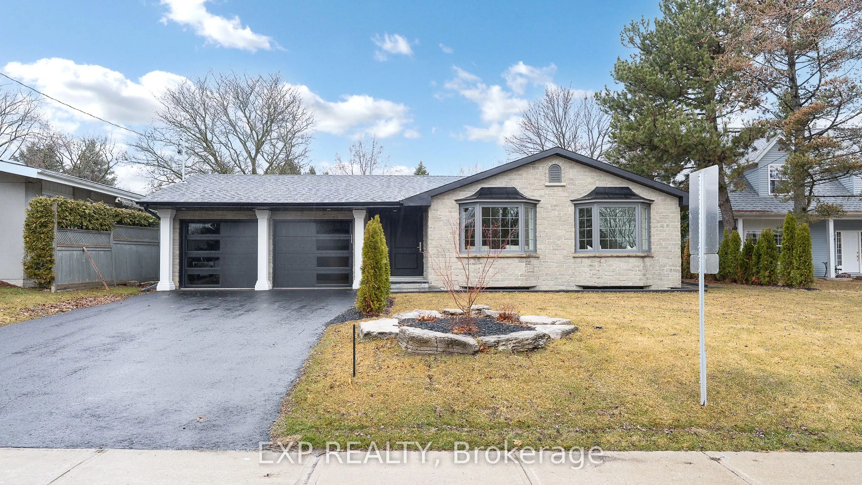 385 Easy Street