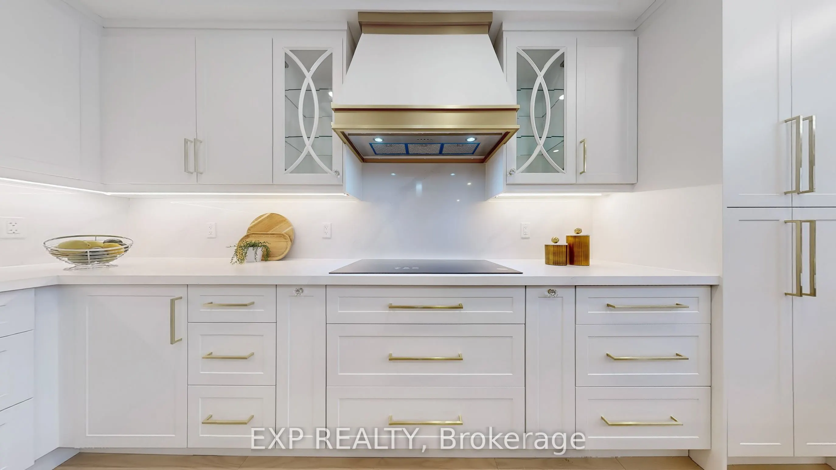 385 Easy Street