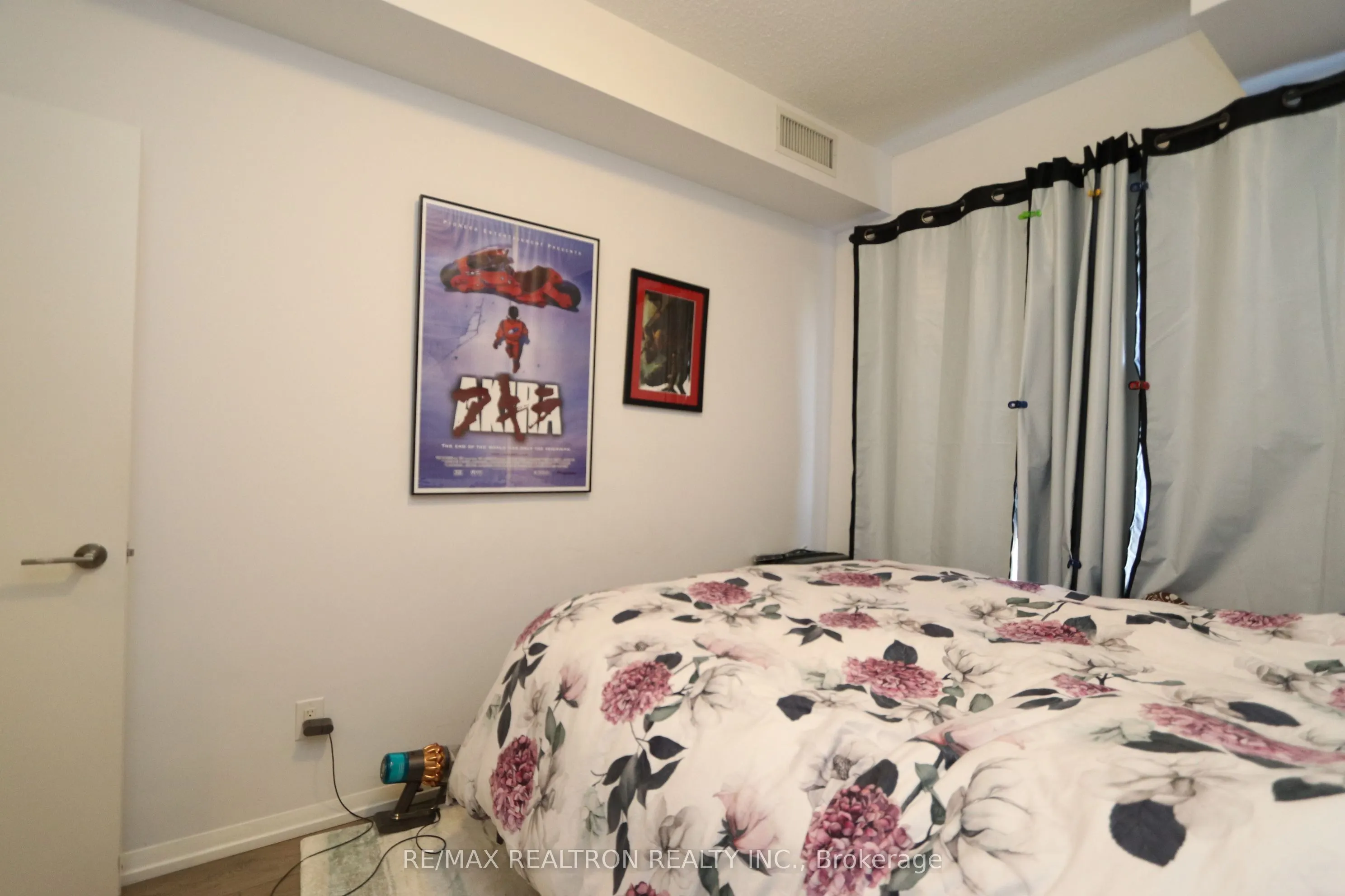 540 BUR OAK Avenue, #605