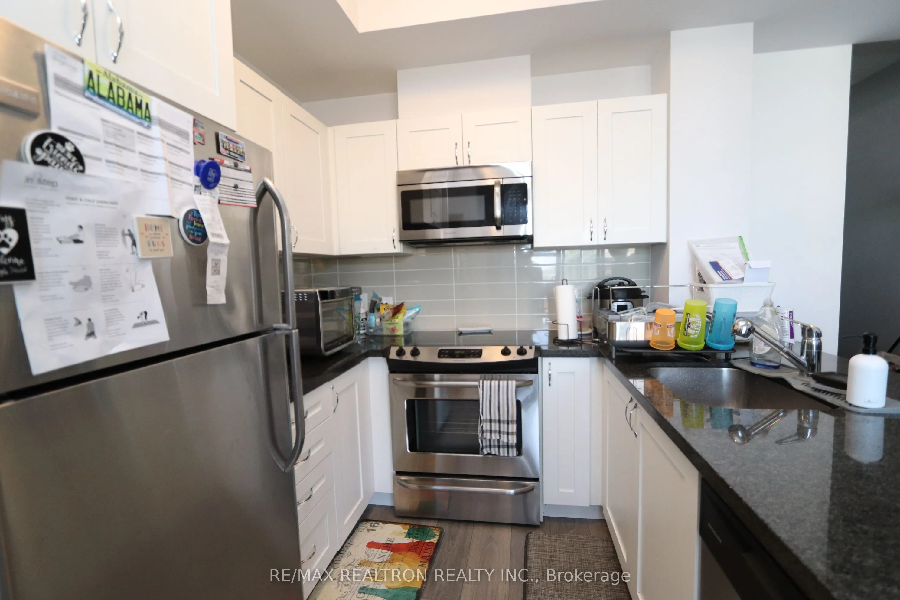540 BUR OAK Avenue, #605