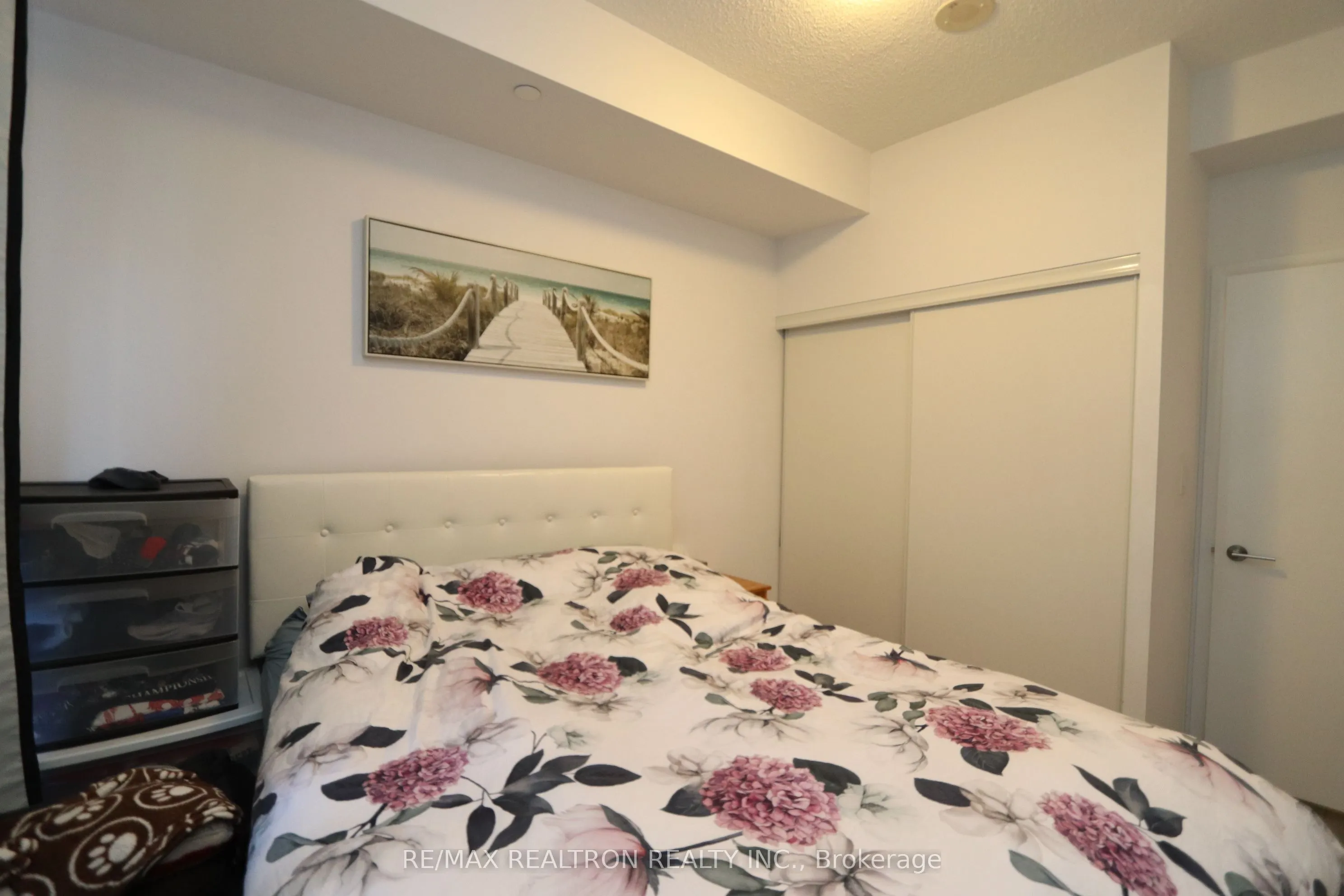 540 BUR OAK Avenue, #605