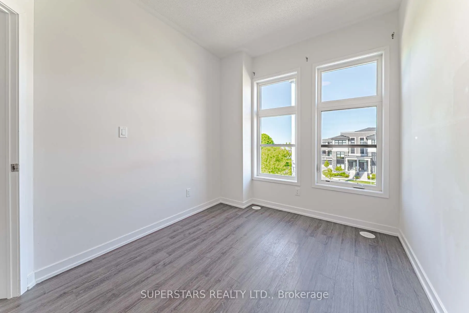 21 Armillo Place