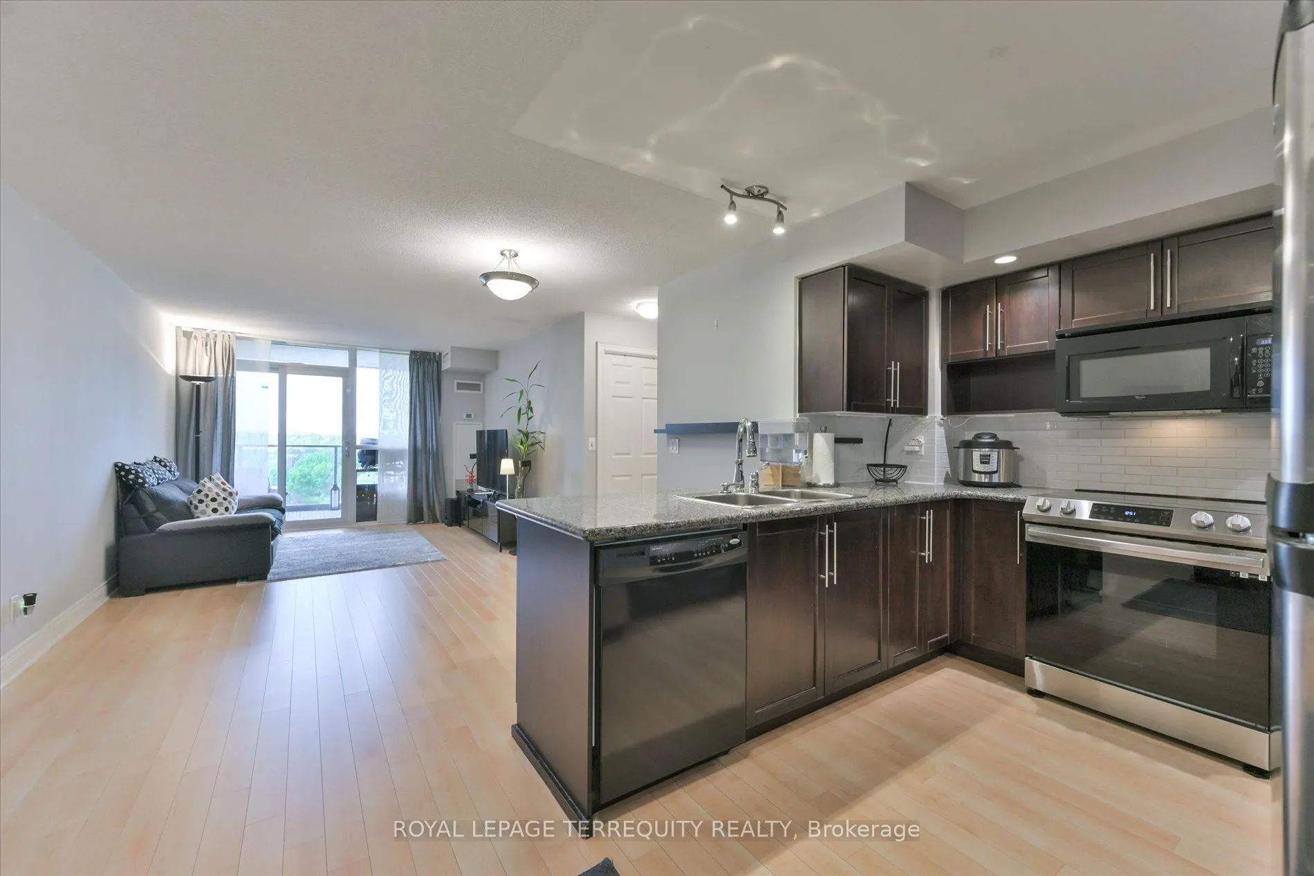 23 Cox Boulevard, #1287