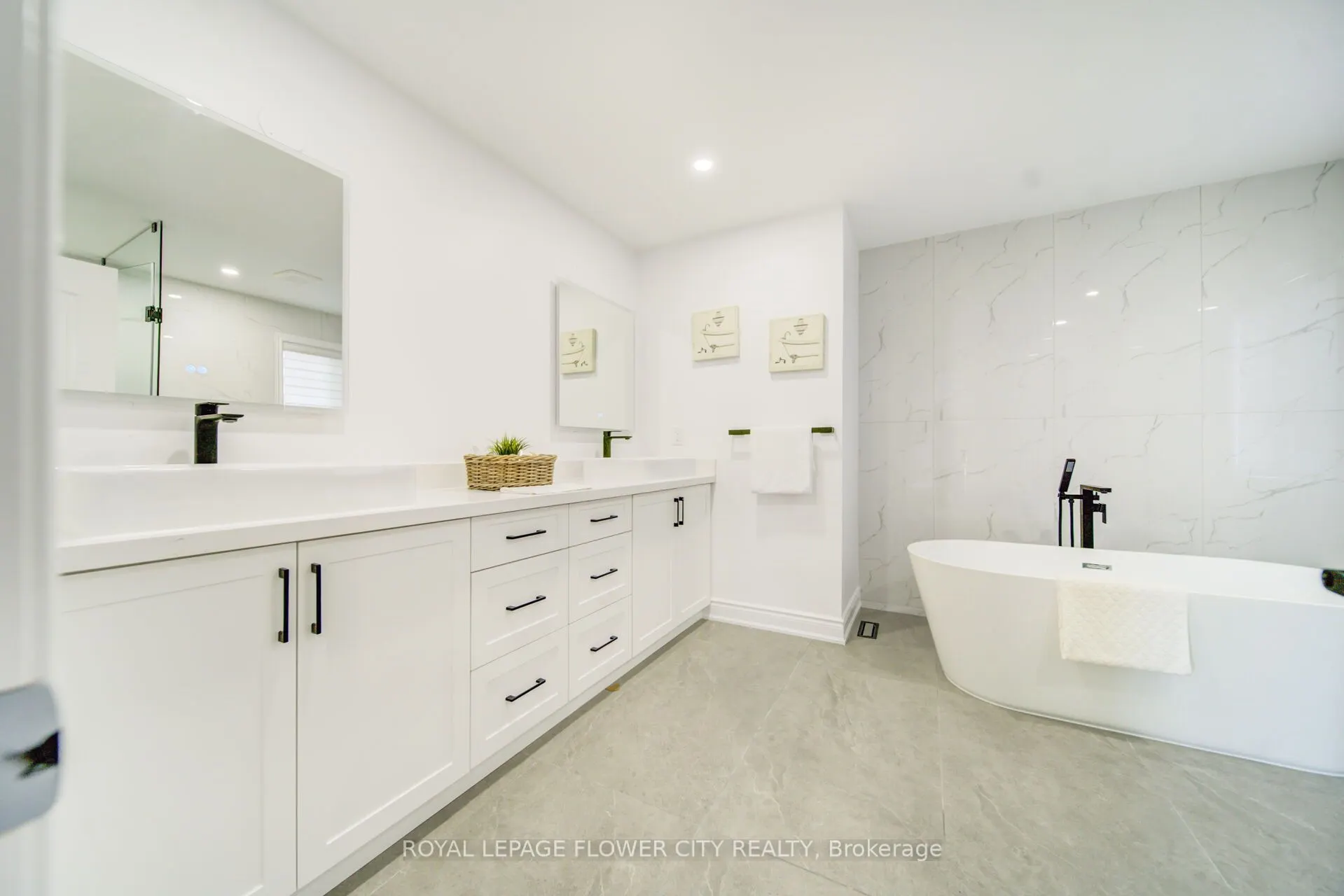 57 St Nicholas Crescent