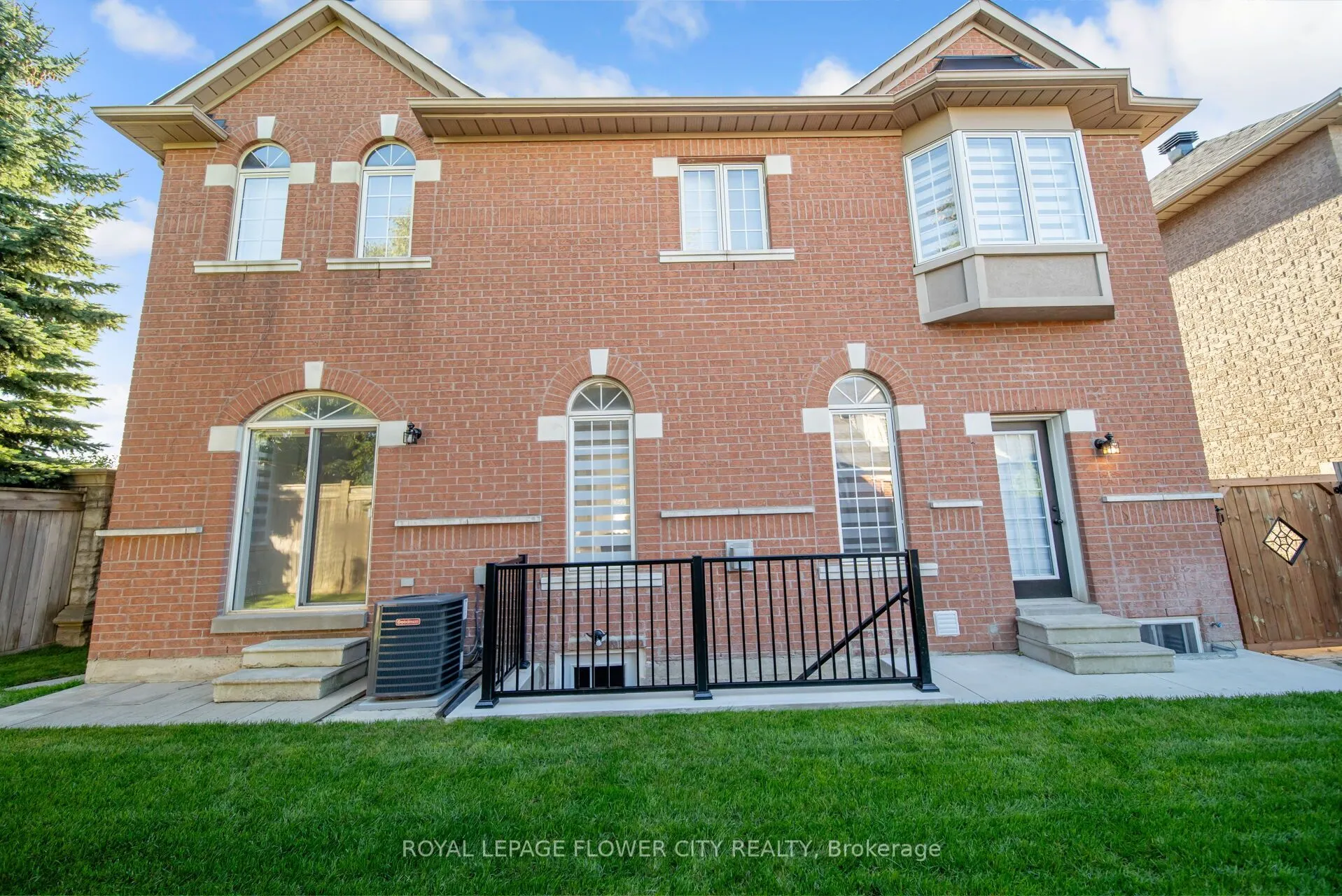 57 St Nicholas Crescent