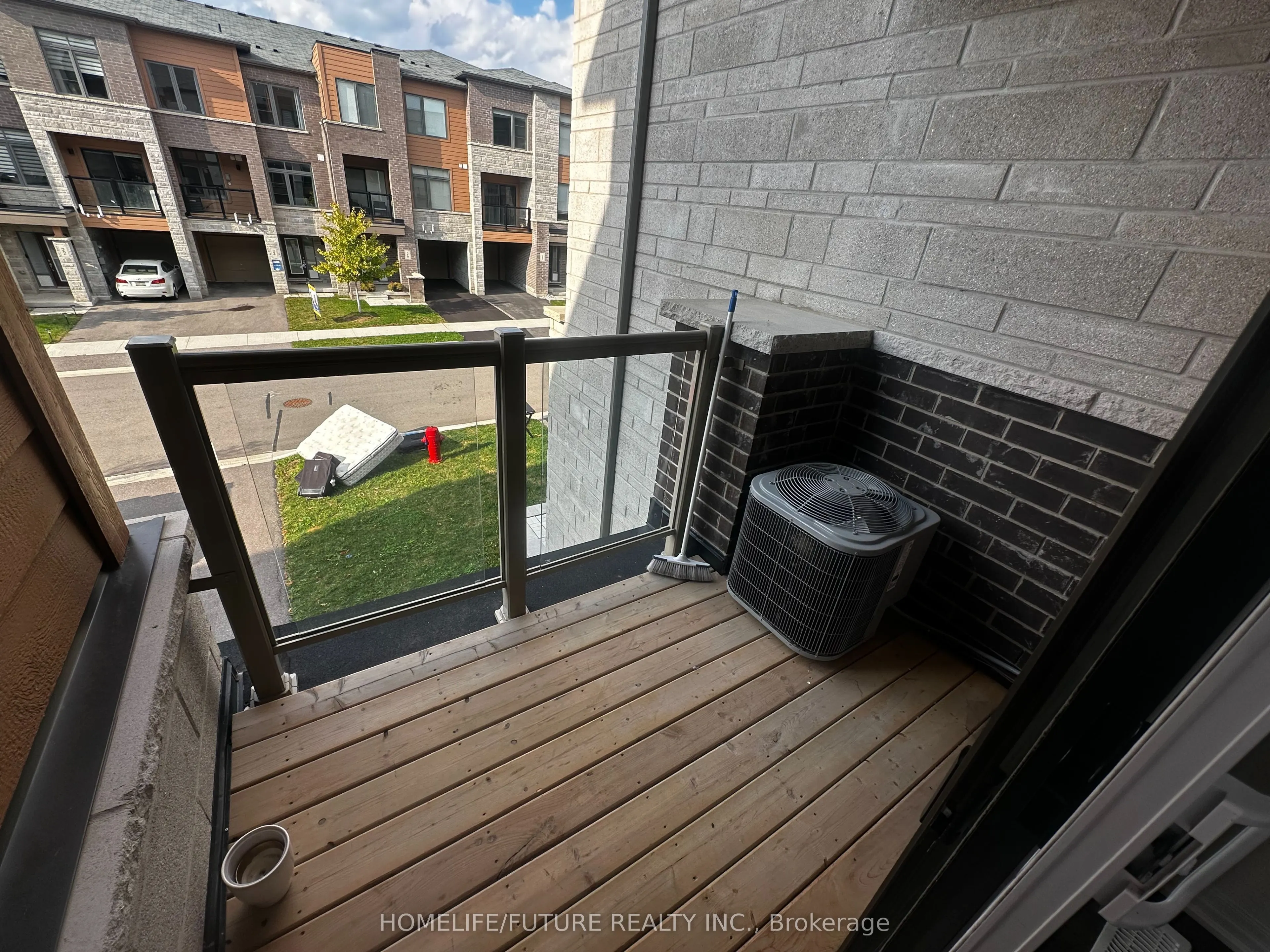 25 Delano Way
