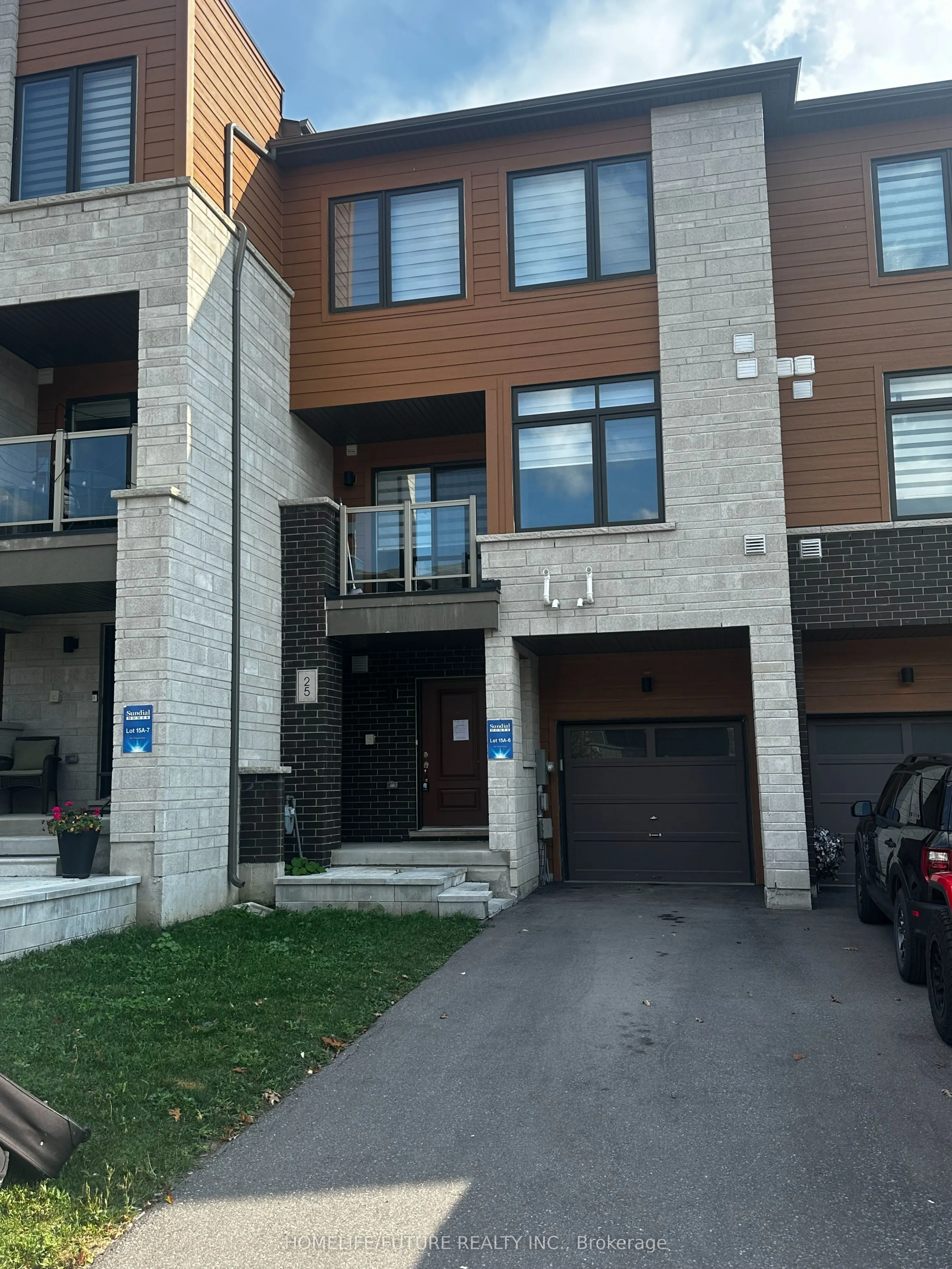 25 Delano Way
